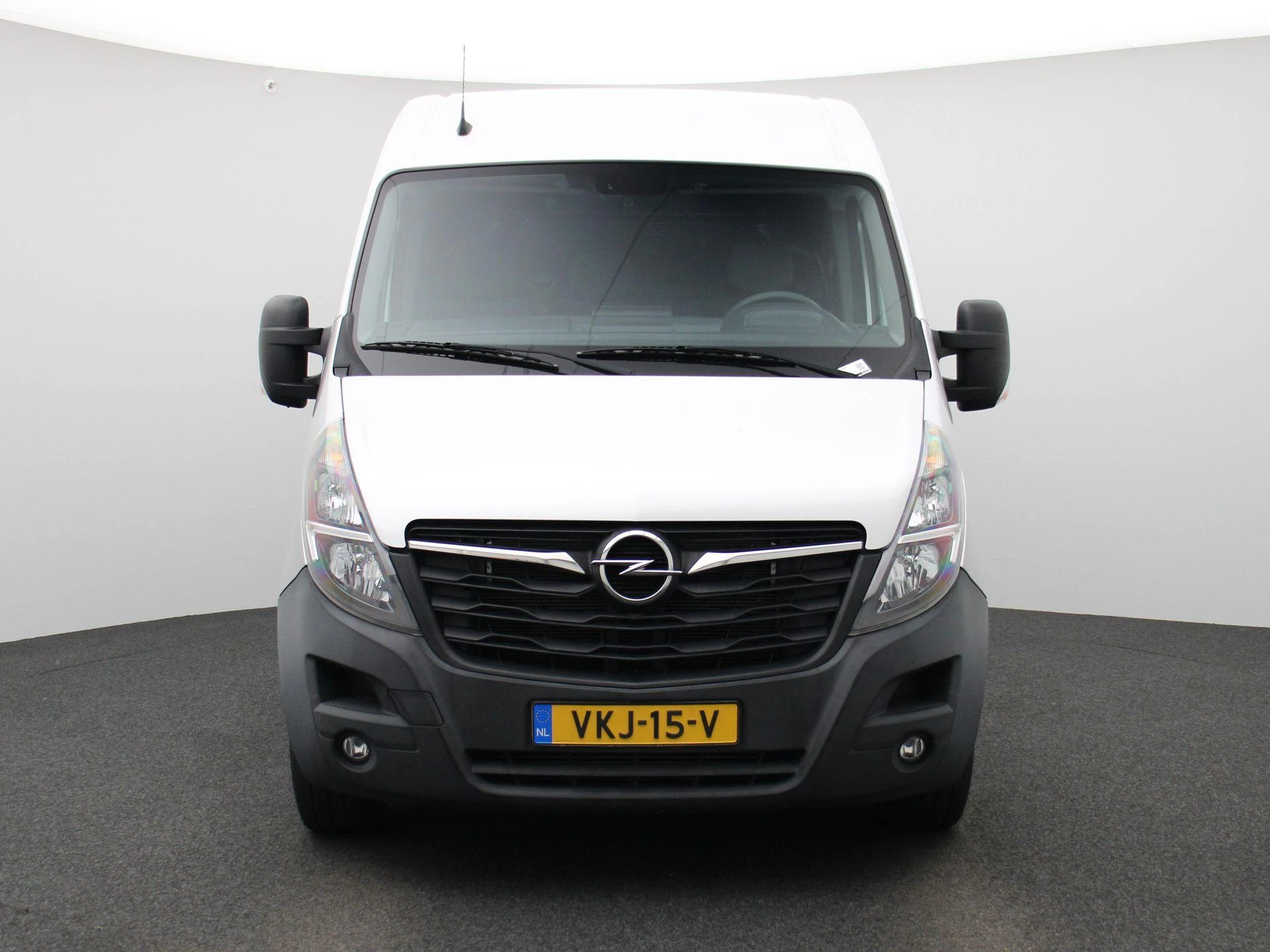Opel-Movano-image-2