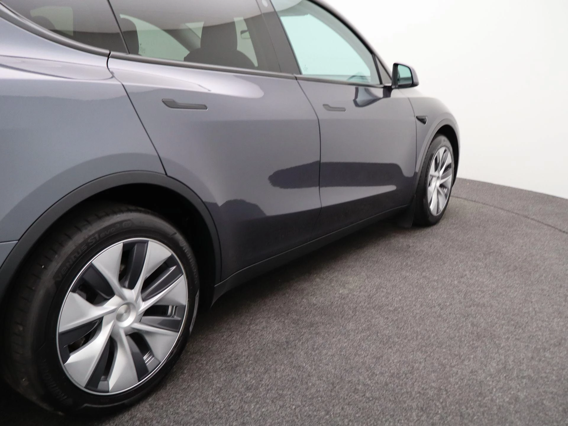 Tesla Model Y Long Range AWD 75 kWh