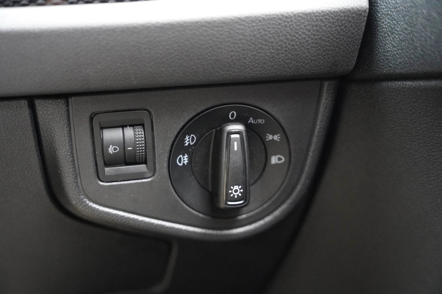 Volkswagen-Taigo-image-19