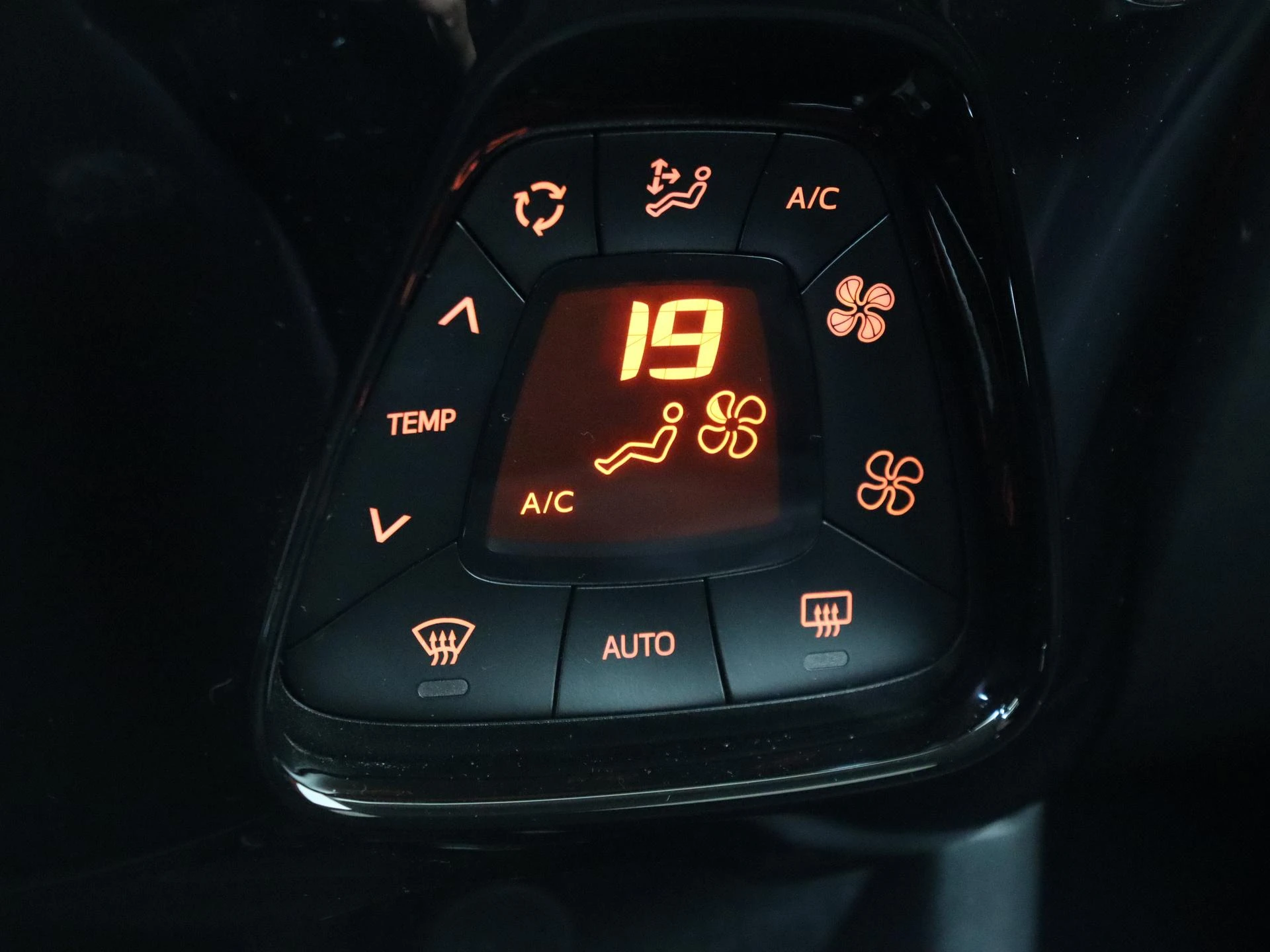 Peugeot-108-image-18
