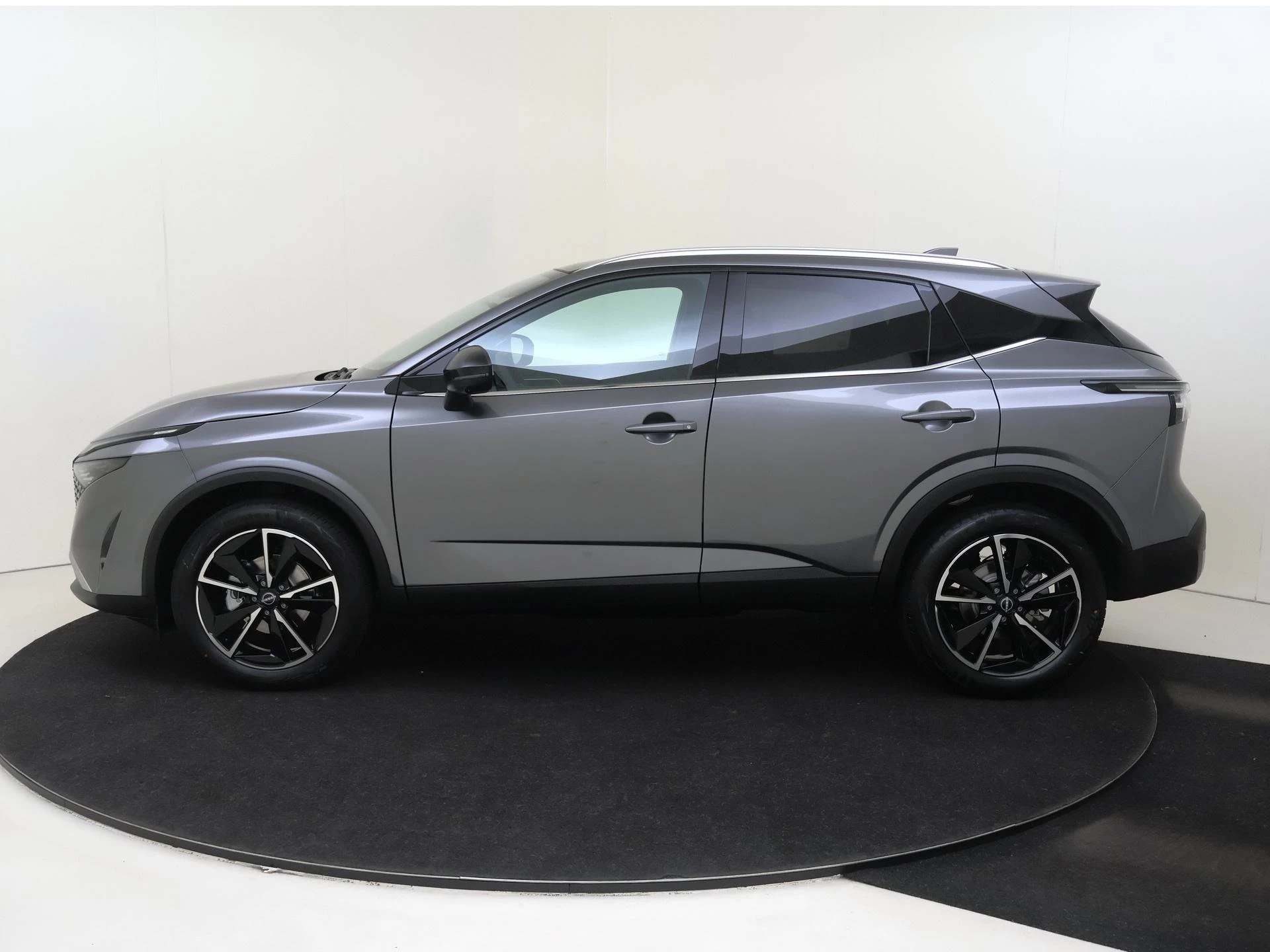 Nissan-QASHQAI-image-7