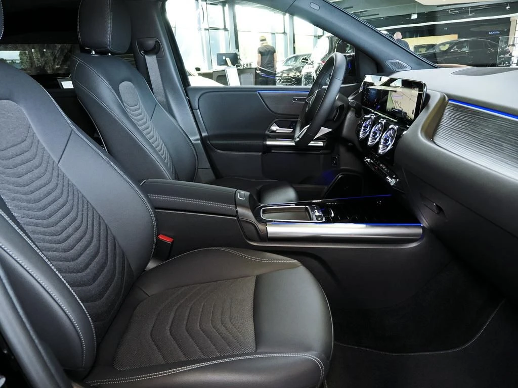 Mercedes-Benz-B-Klasse 200-image-11