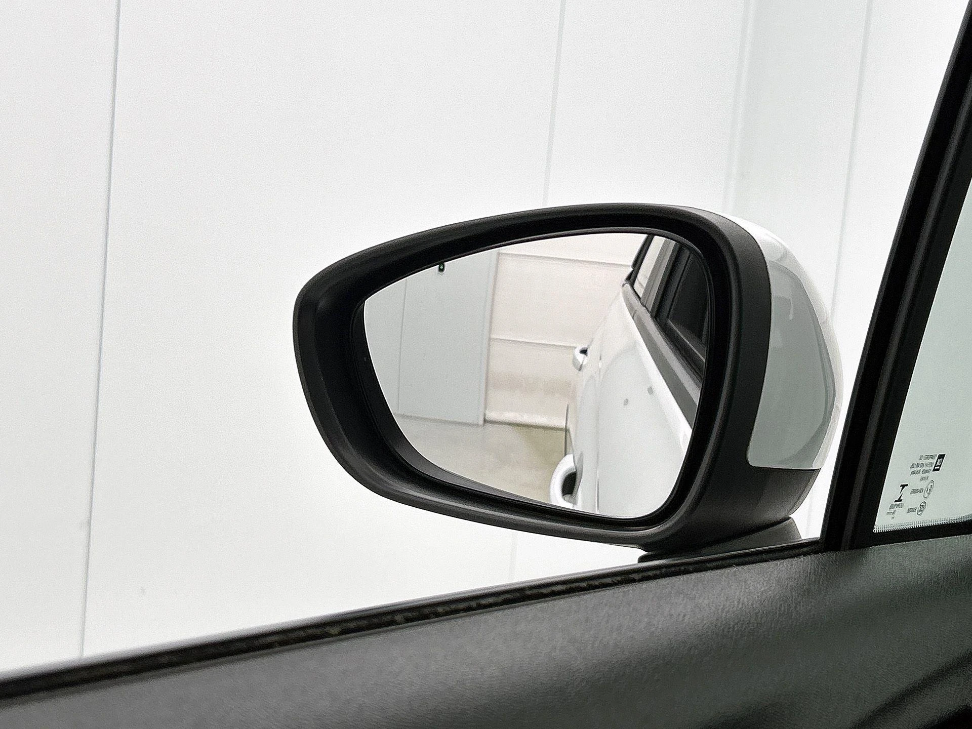 Opel-Crossland X-image-21