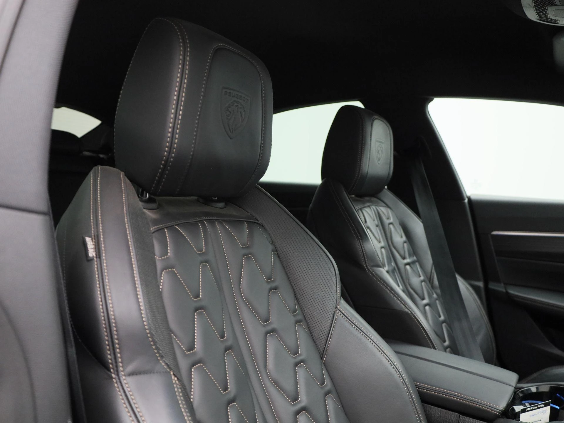 Peugeot-508-image-40