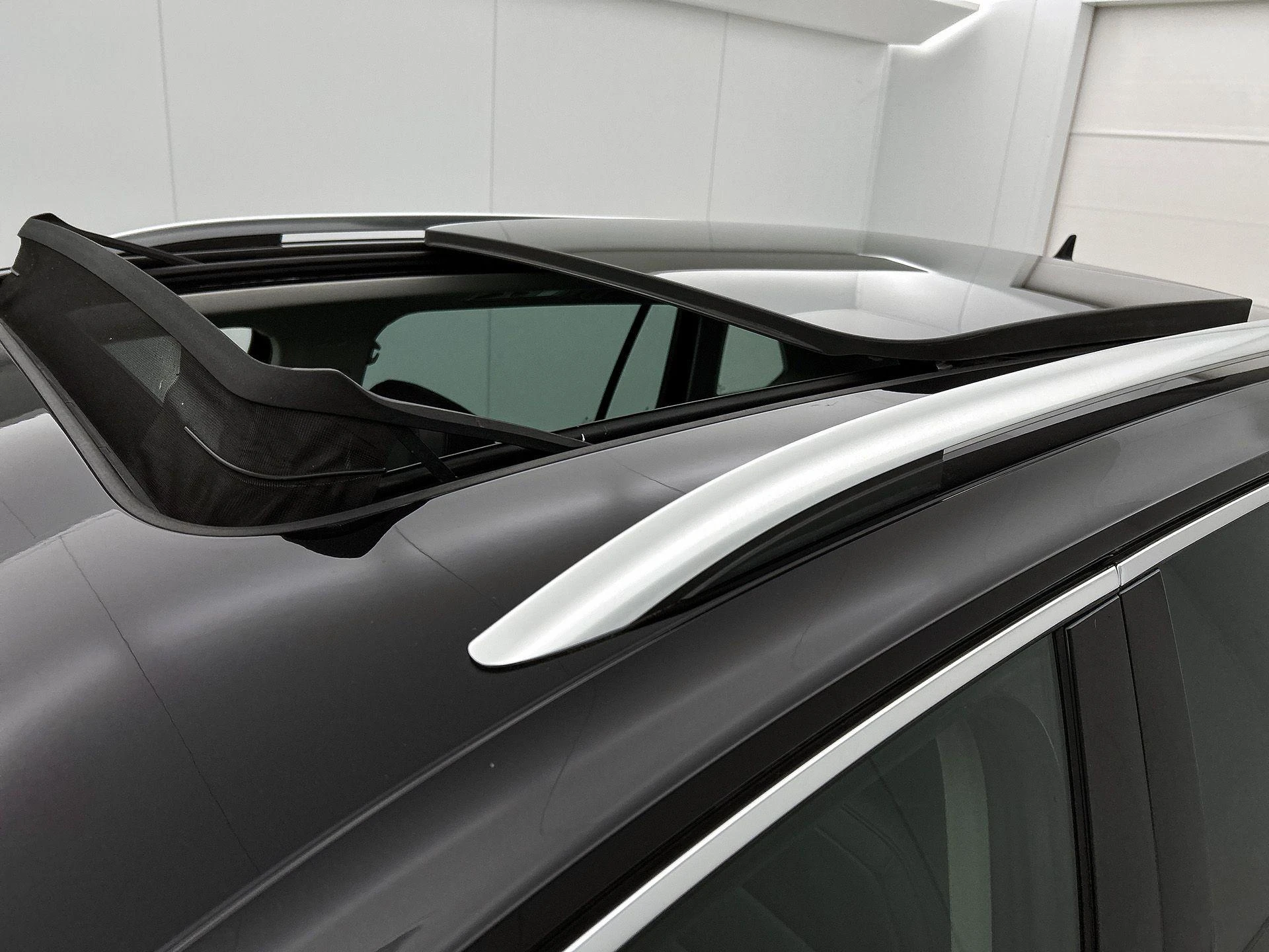 Volkswagen-Tiguan-image-33