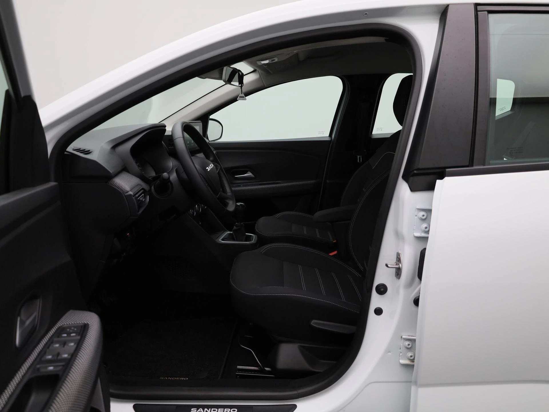 Dacia Sandero - 9