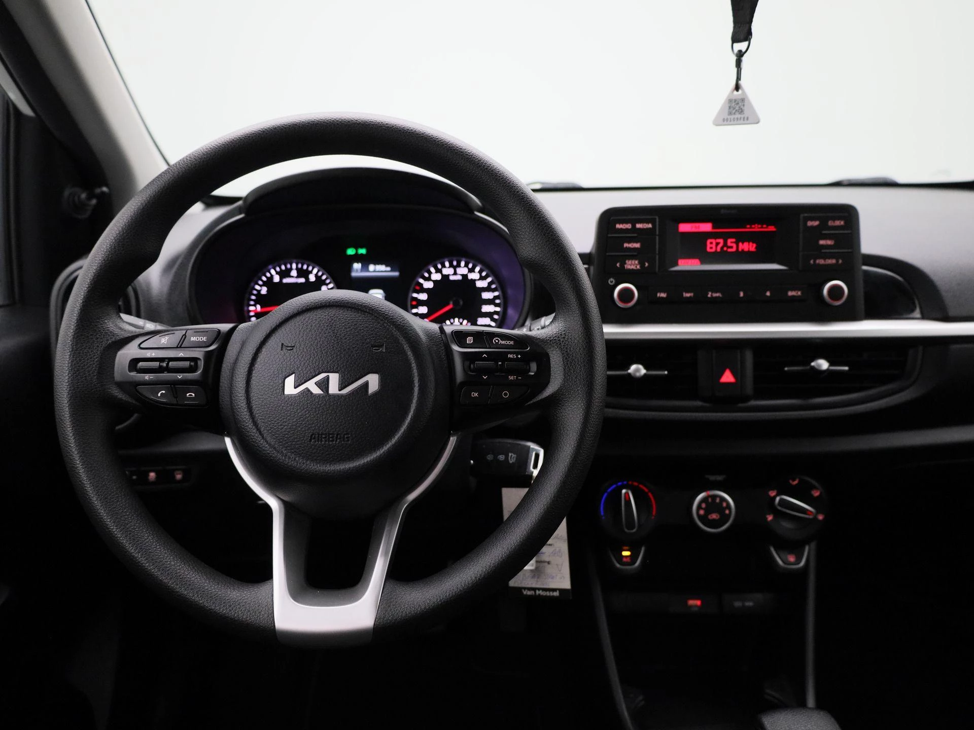 Kia-Picanto-image-6