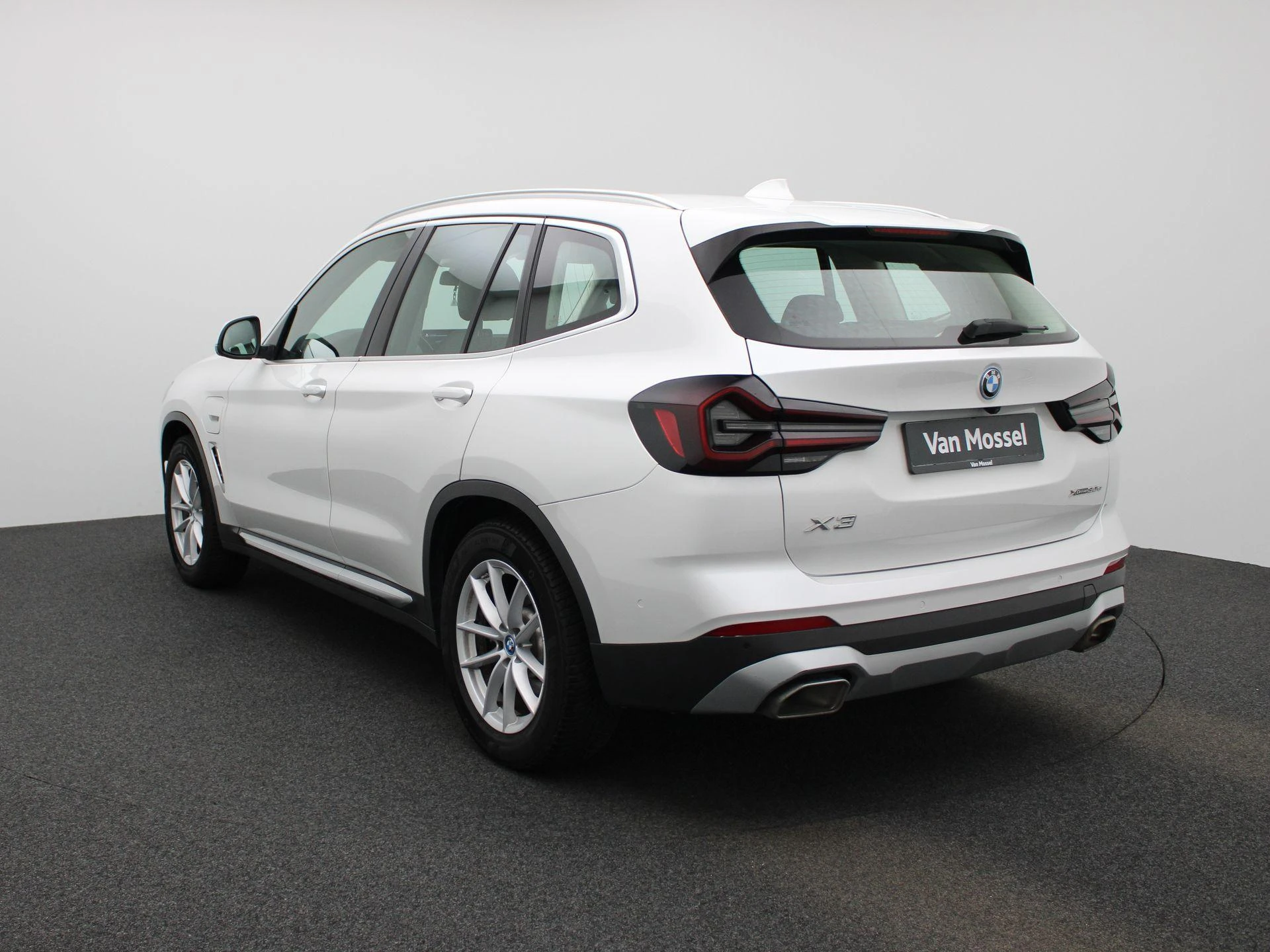 BMW-X3-image-1