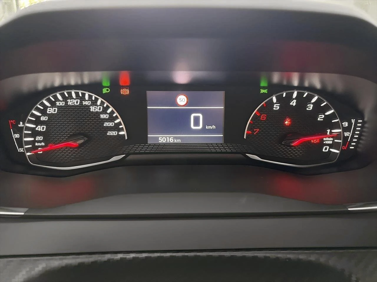 Peugeot-208-image-10