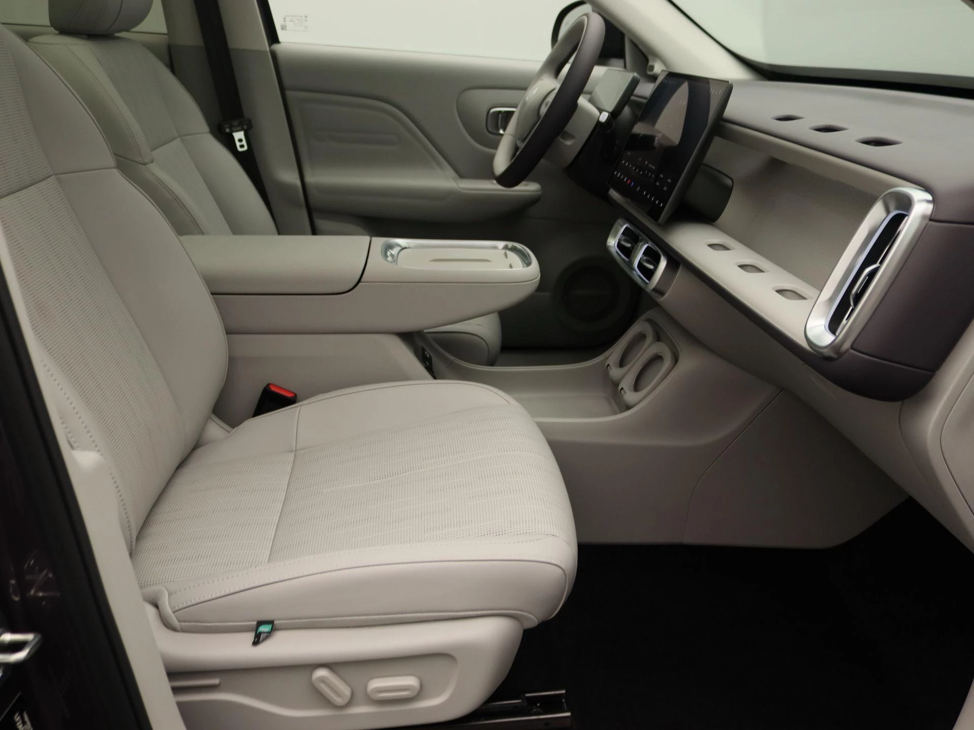 Leapmotor-B10-image-23