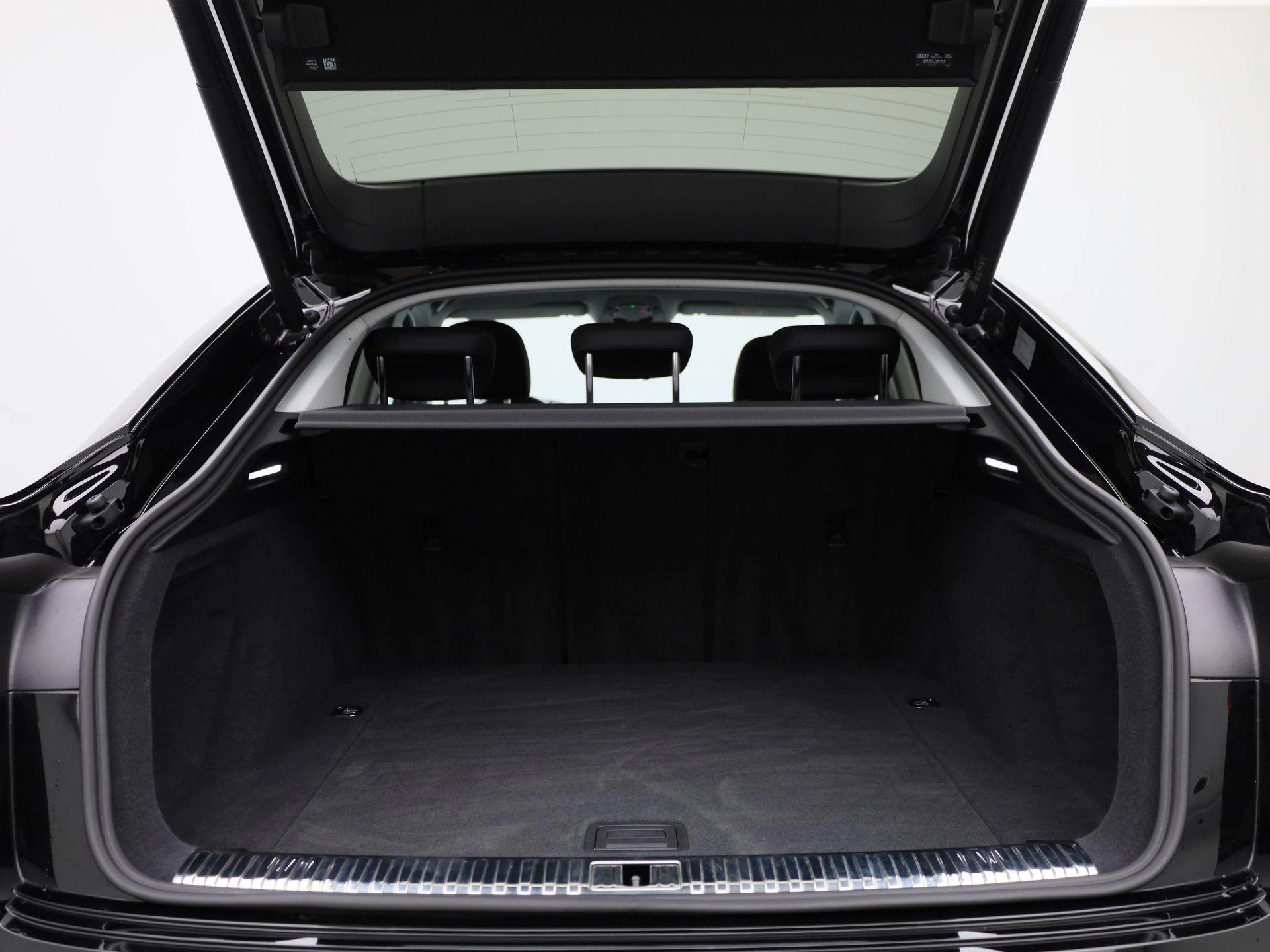 Audi-e-tron-image-39