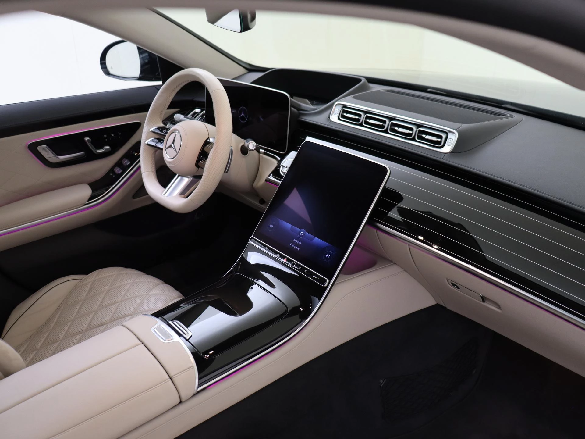 Mercedes-Benz-S-Klasse-image-5