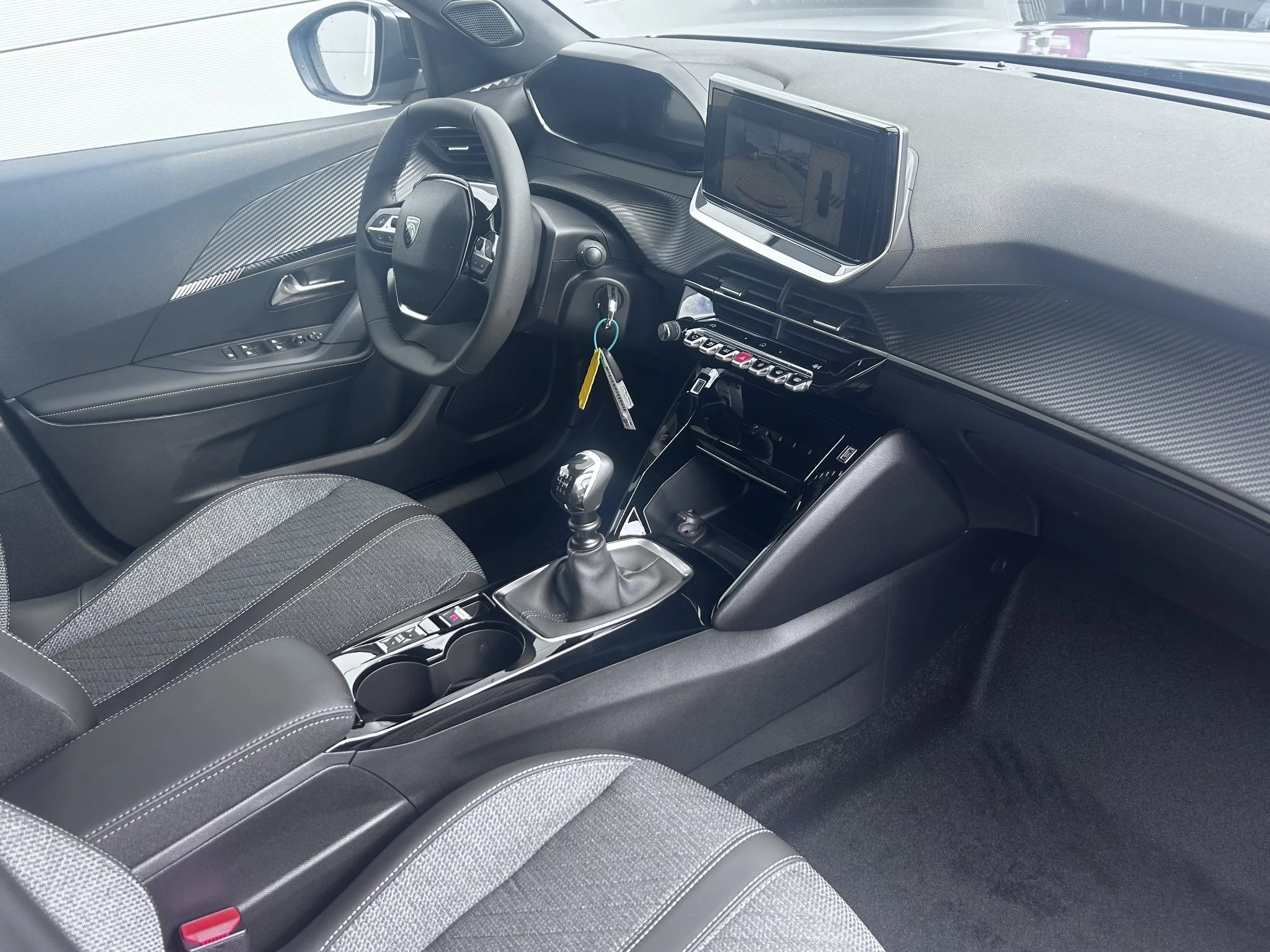 Peugeot-2008-image-8