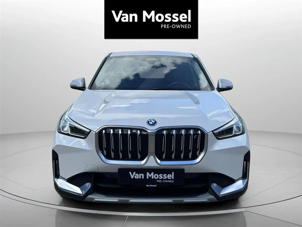 BMW-iX1-image-2