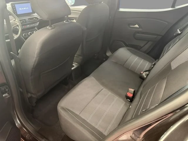 Dacia-Sandero Stepway-image-8
