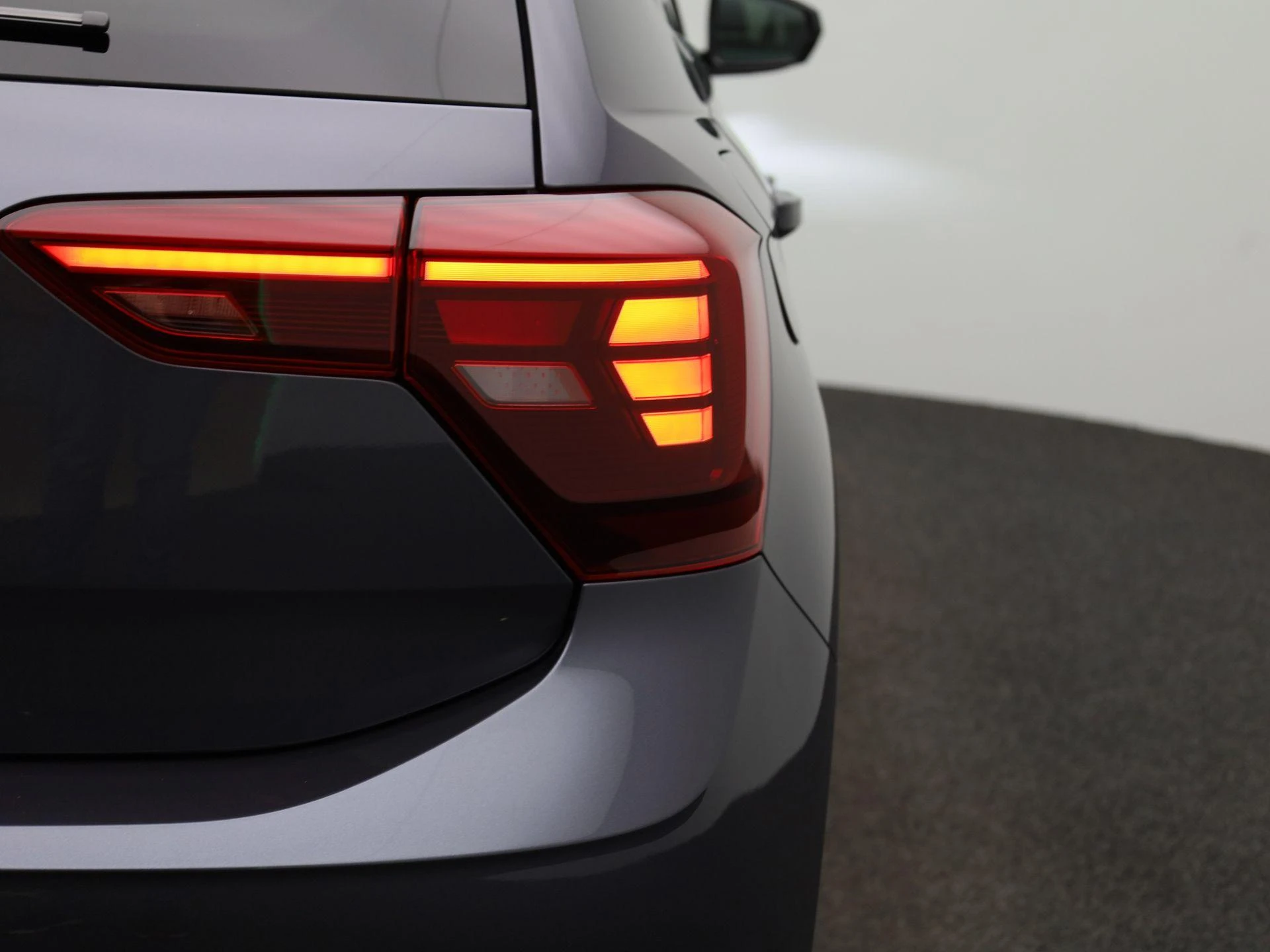 Volkswagen-Polo-image-32