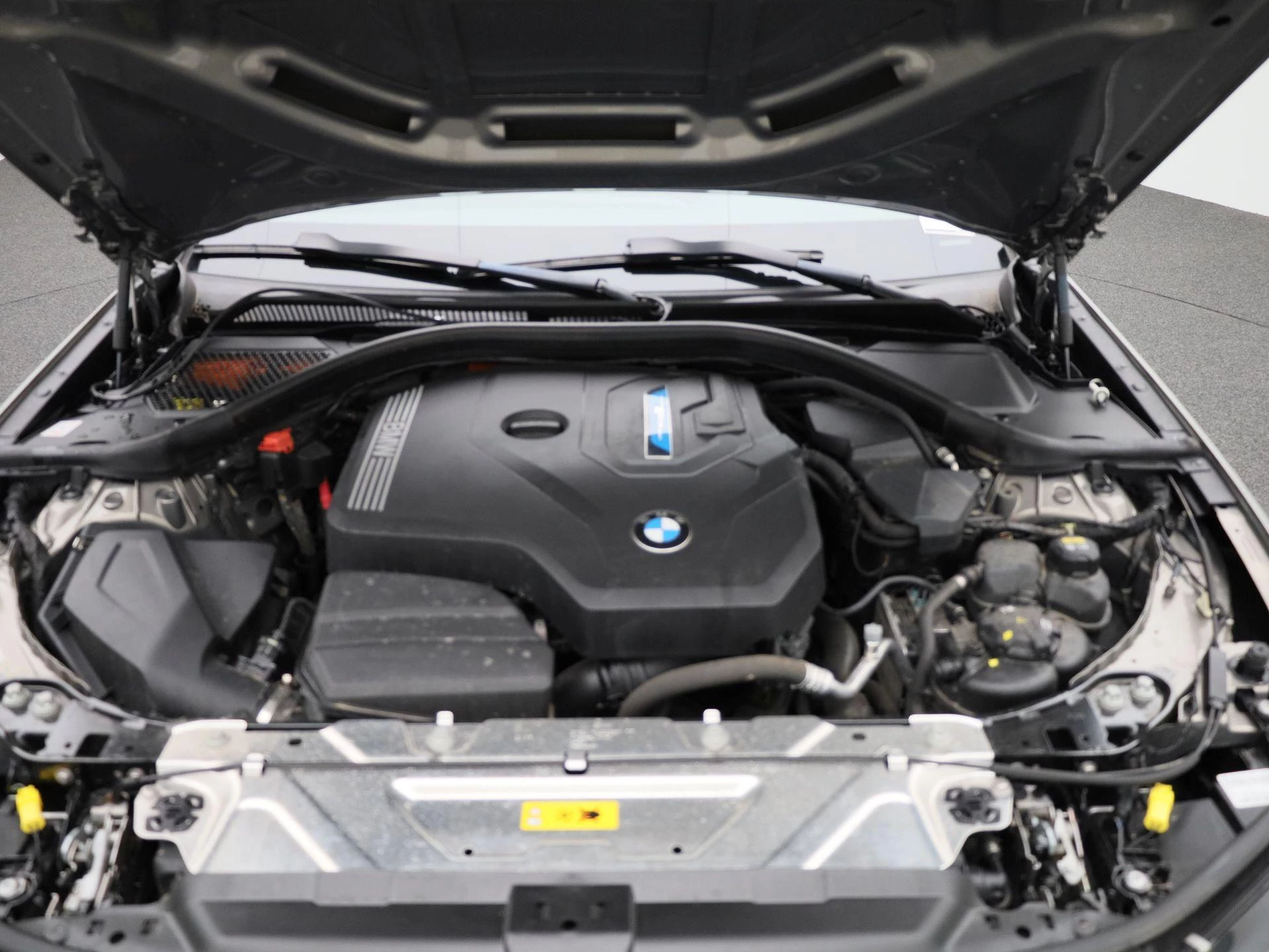 BMW-3 Serie-image-40