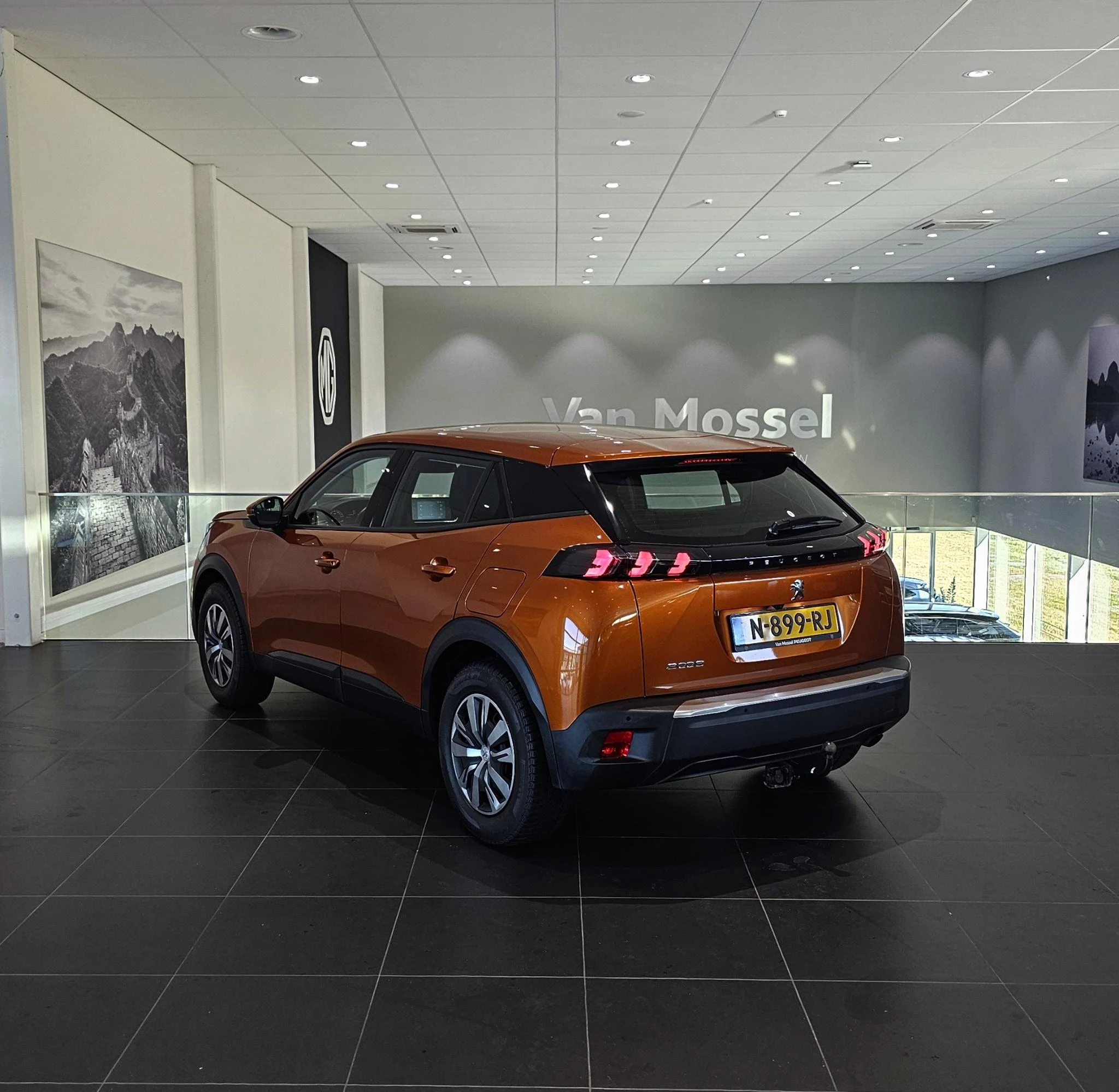 Peugeot 2008 1.2 PureTech Blue Lease Active