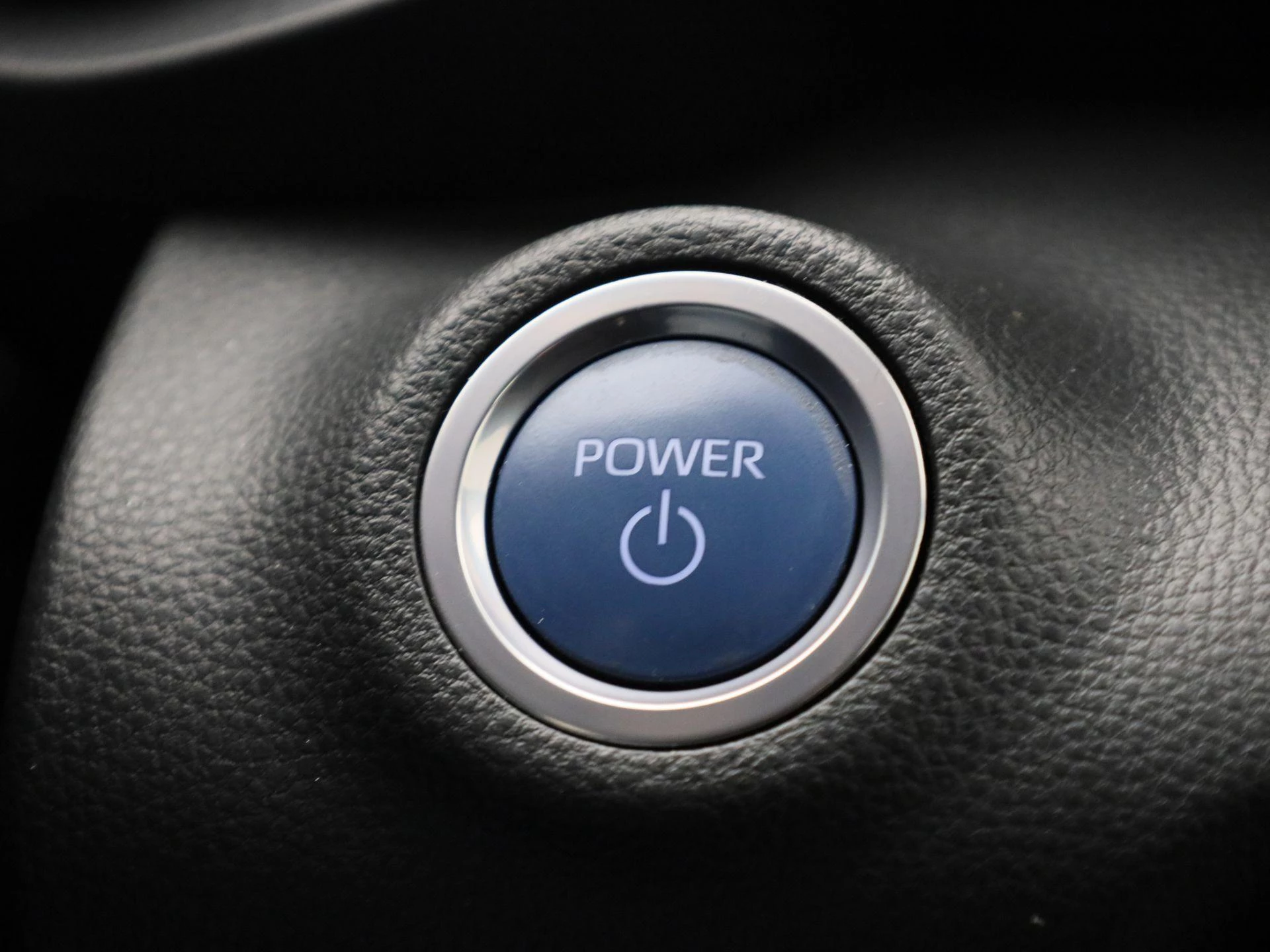 Toyota Yaris 1.5 Hybrid Business Plus