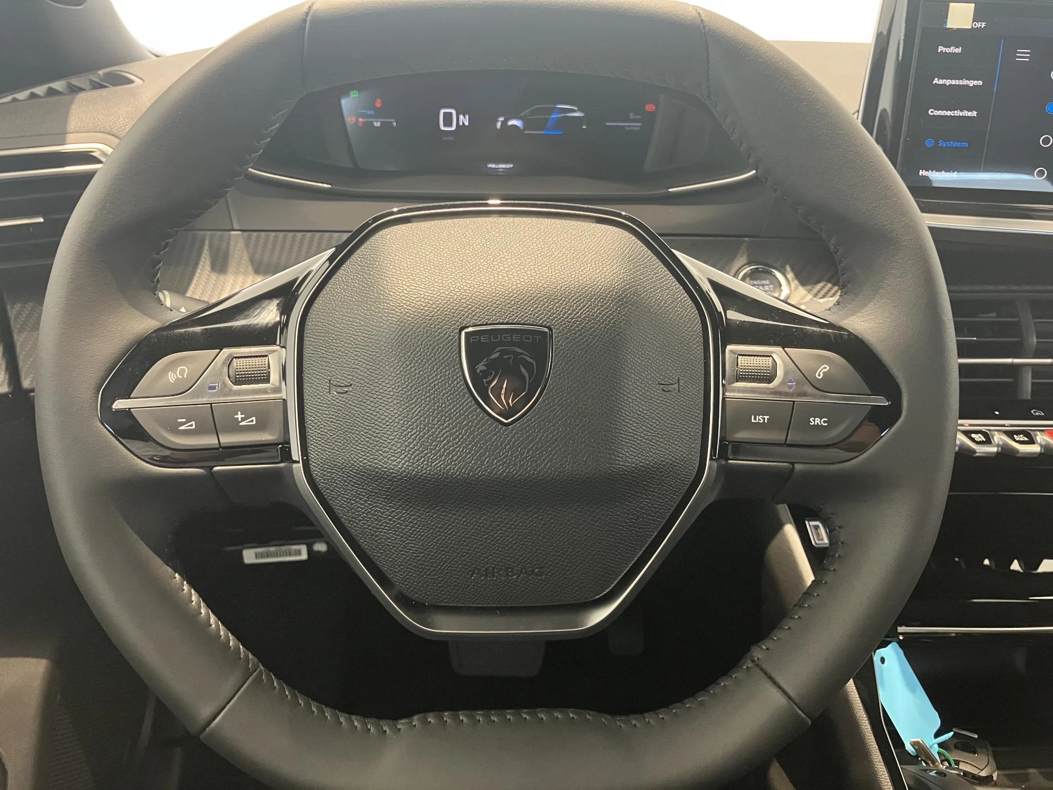Peugeot-2008-image-14