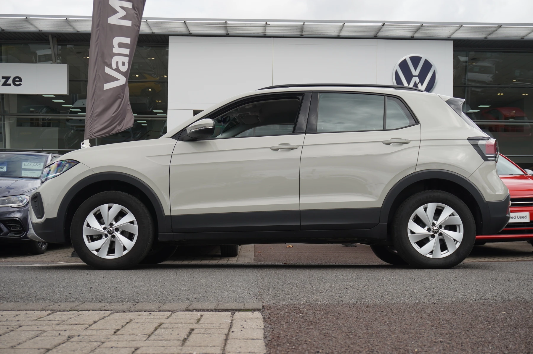 Volkswagen-T-Cross-image-15