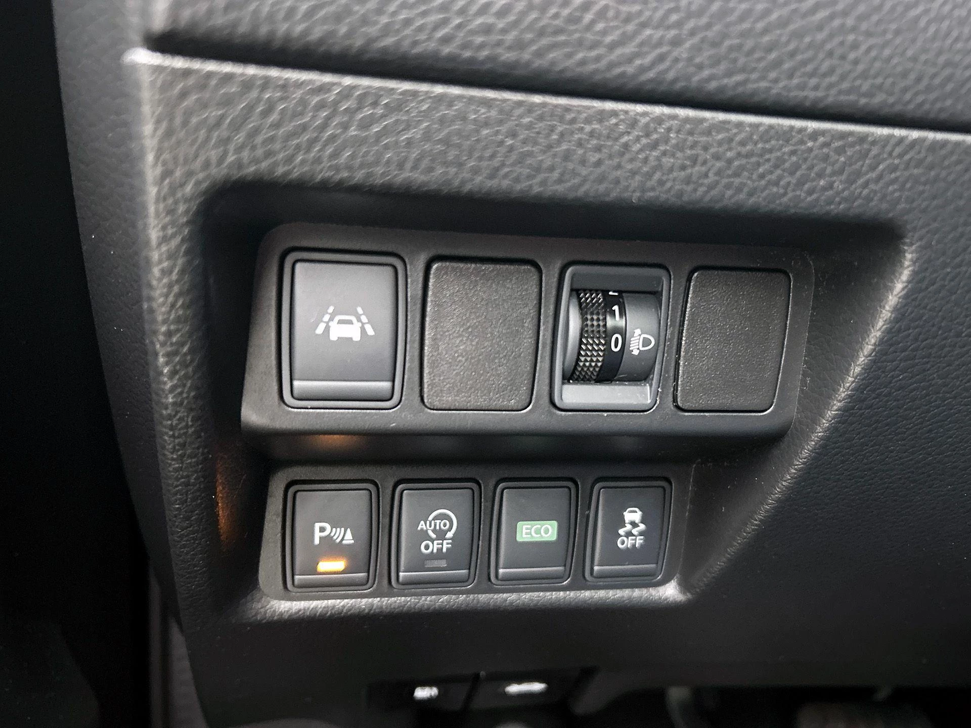 Nissan-QASHQAI-image-22