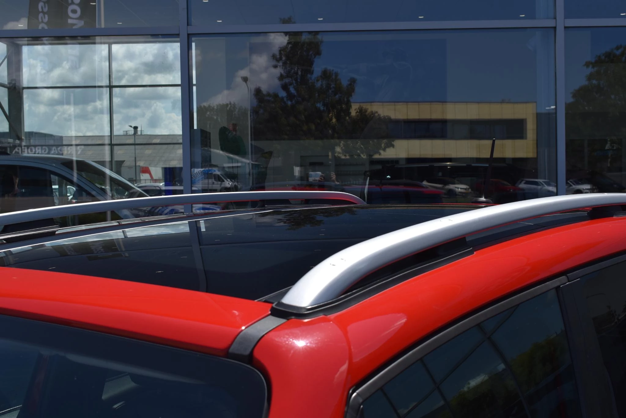 Jeep-Renegade-image-14
