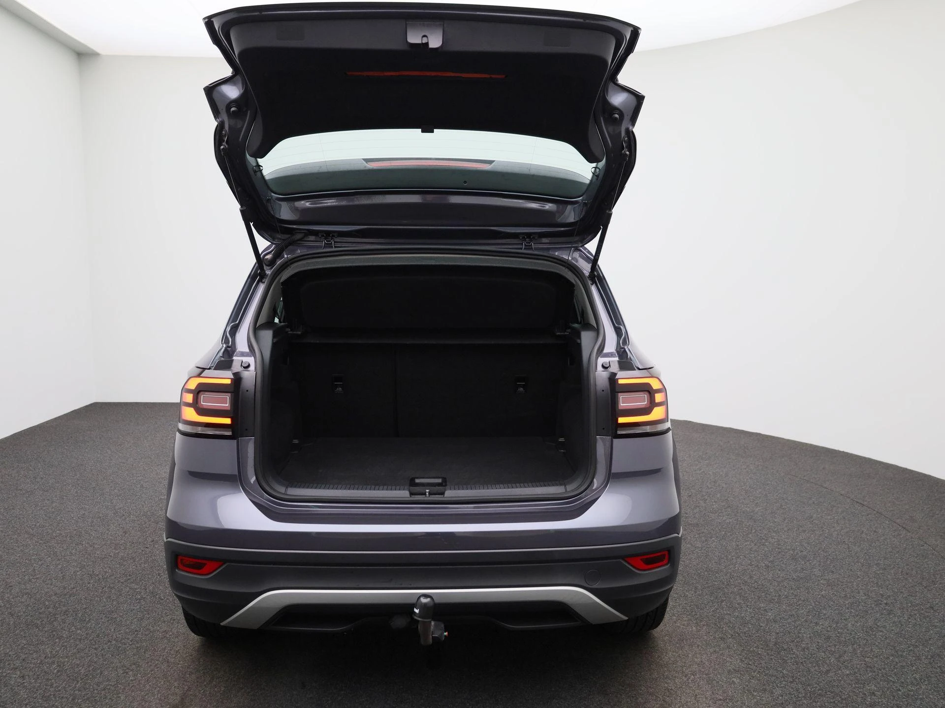 Volkswagen-T-Cross-image-10