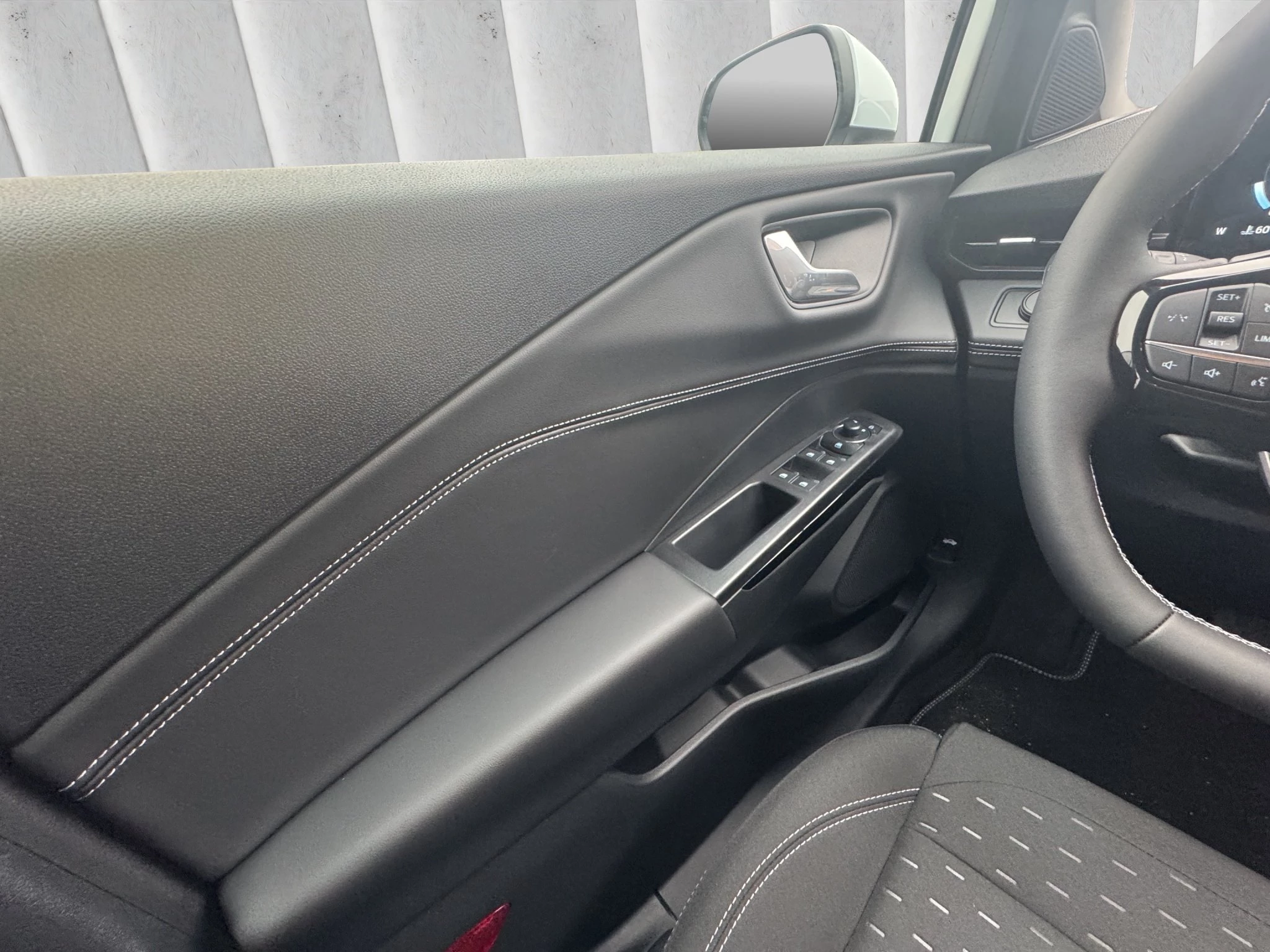 Ford Puma Titanium 1.0 EB MHEV Aut. | LED | GJR | RFK | SHZ | PDC | Navi