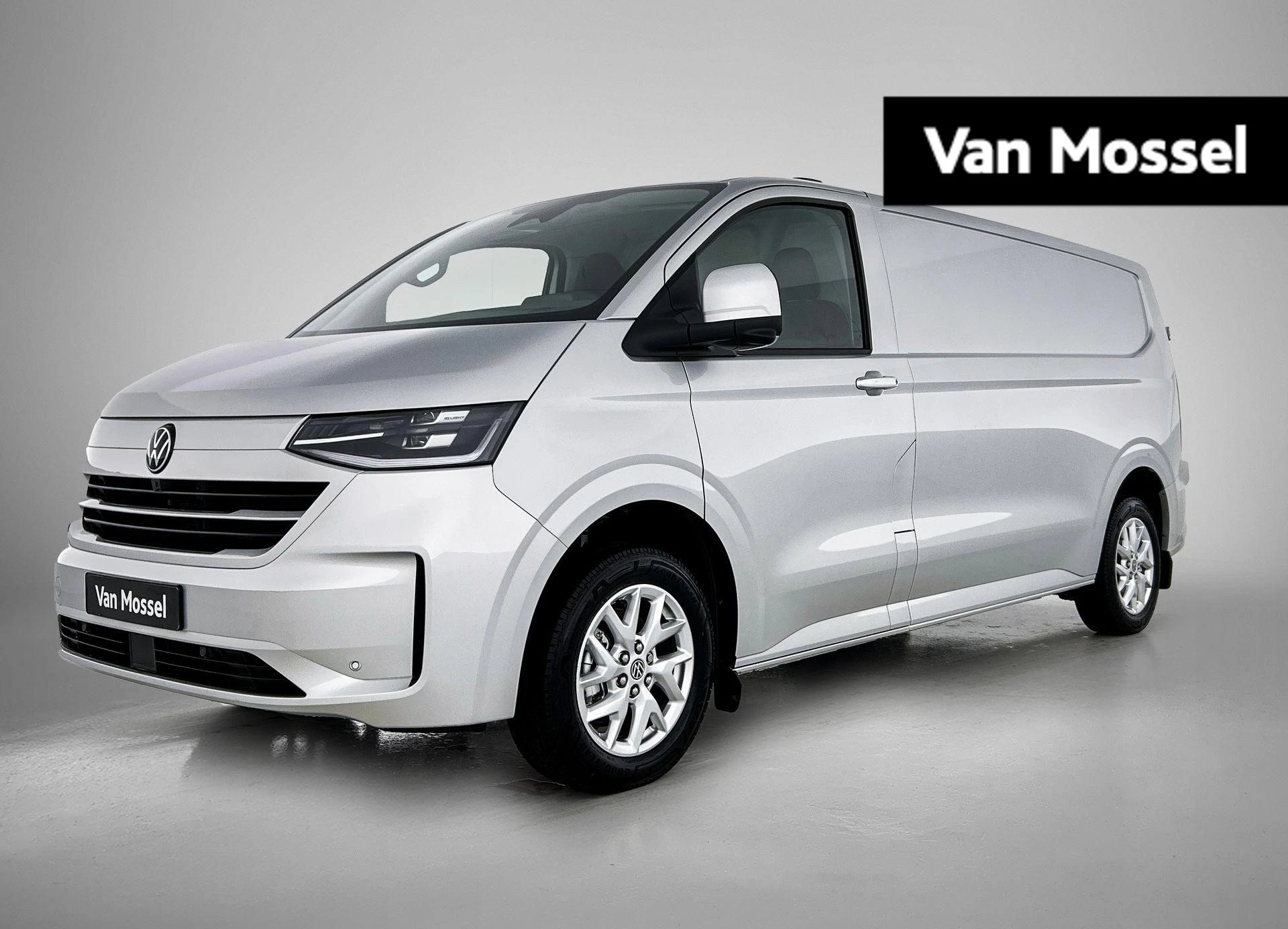 Volkswagen-e-Transporter-image-0