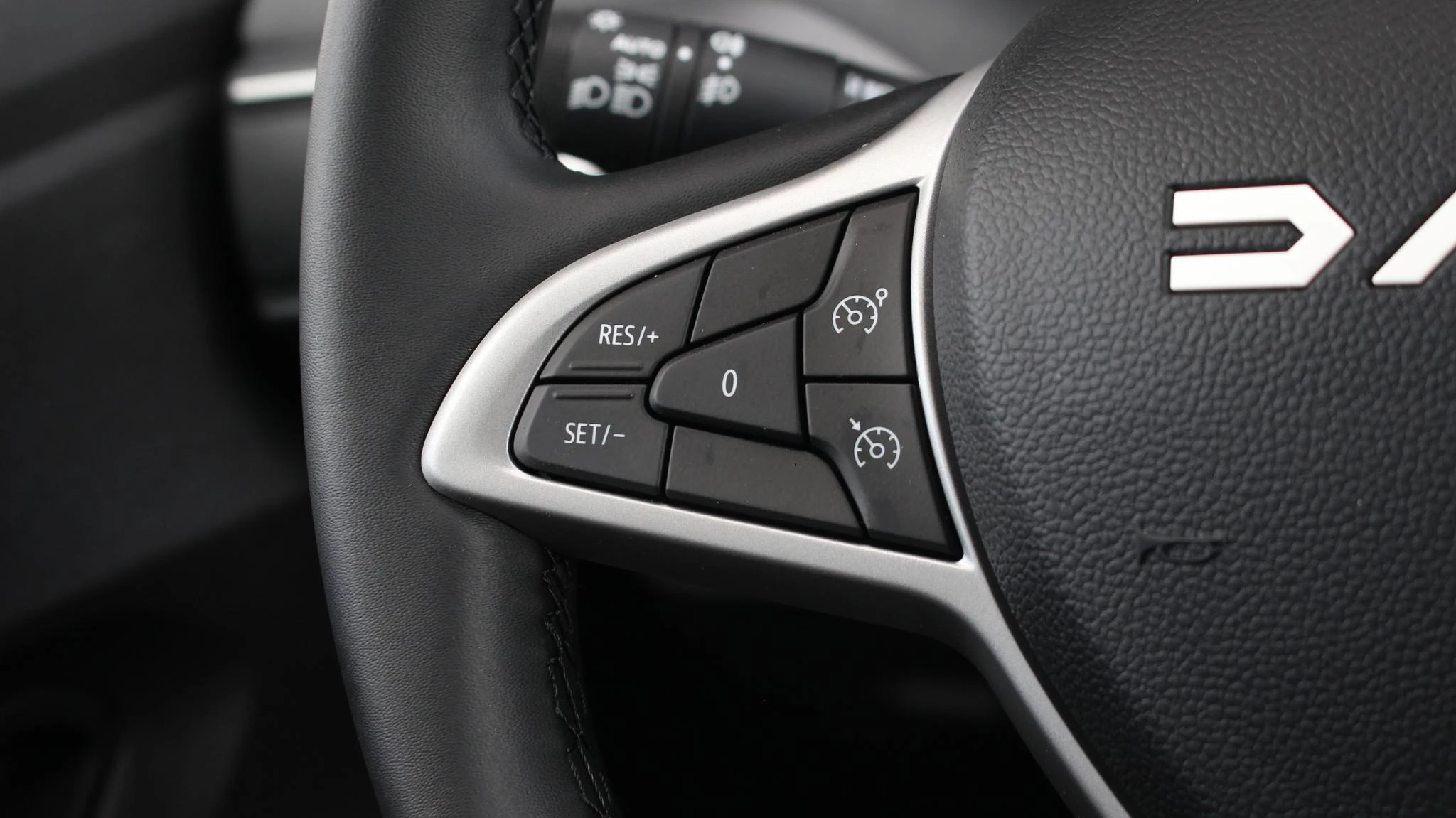 Dacia-Sandero Stepway-image-16