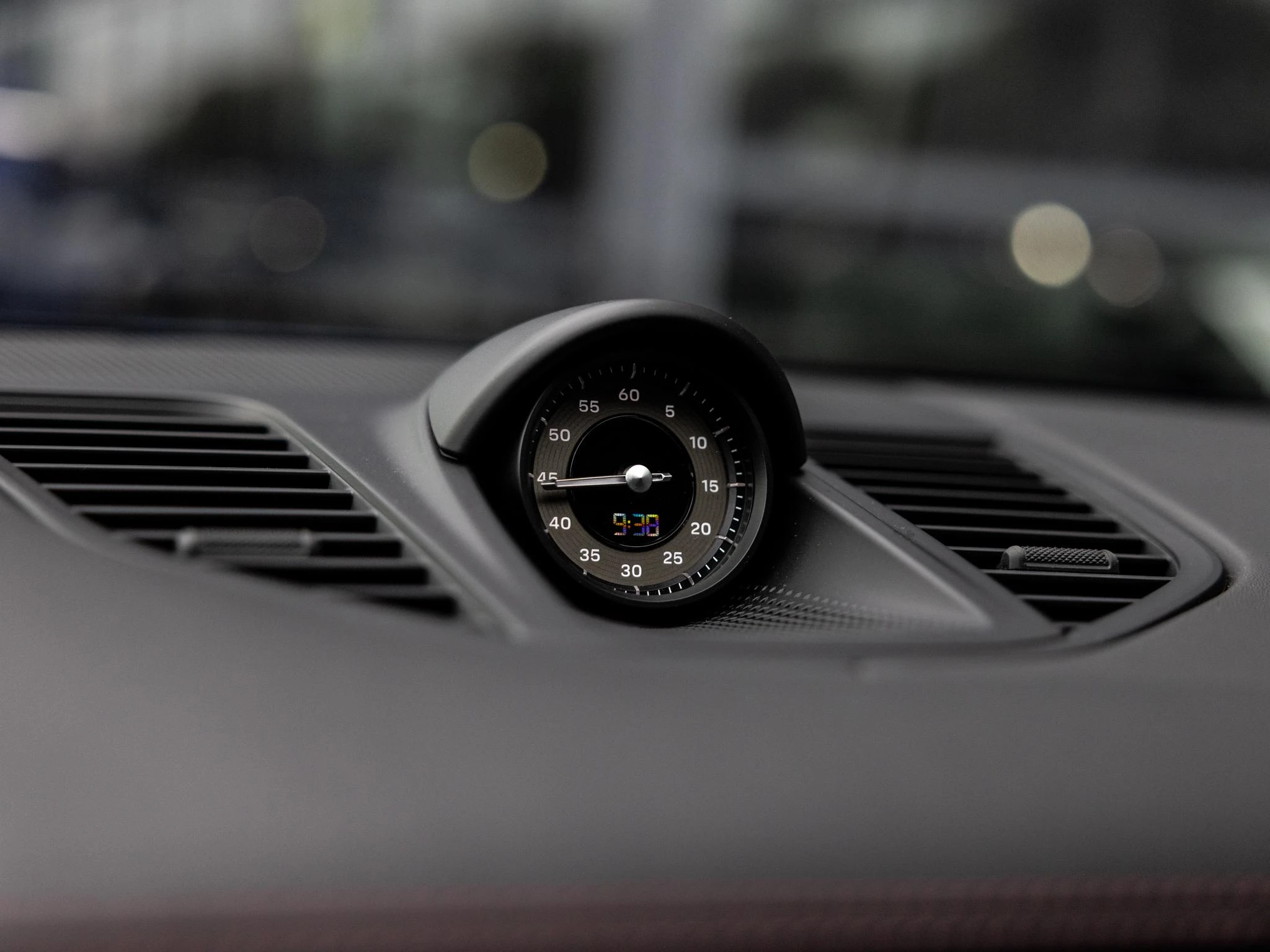 Porsche-Panamera-image-13