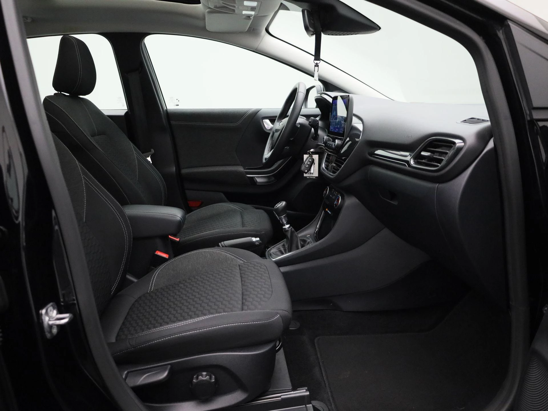 Ford-Puma-image-29