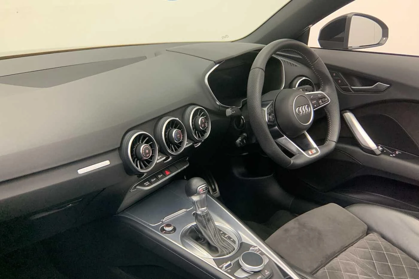Audi-TT-image-11