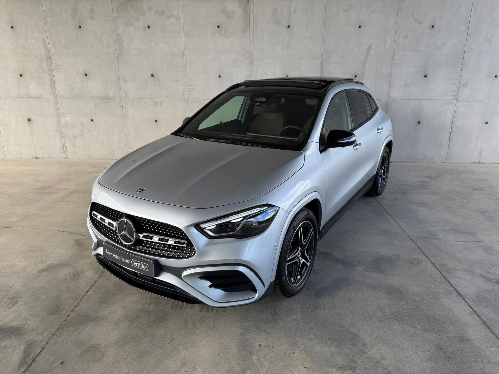 Mercedes-Benz-GLA-image-1