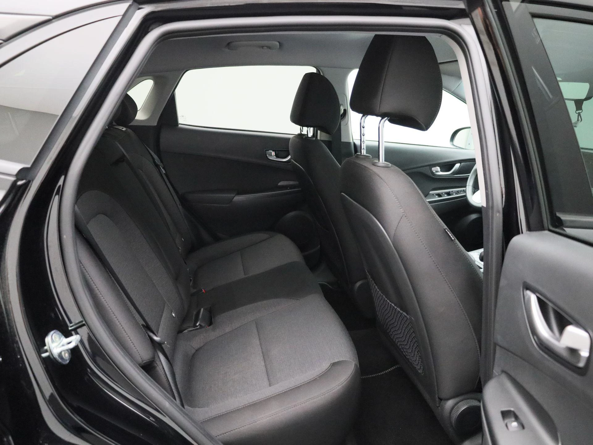 Hyundai-Kona-image-37