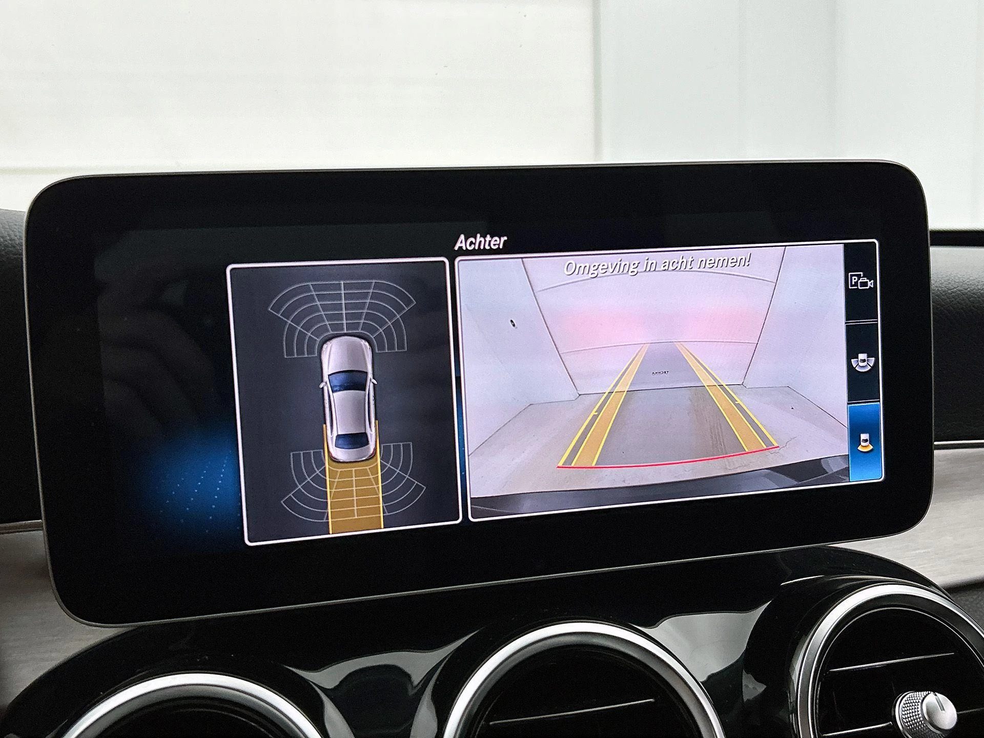 Mercedes-Benz-C-Klasse-image-15