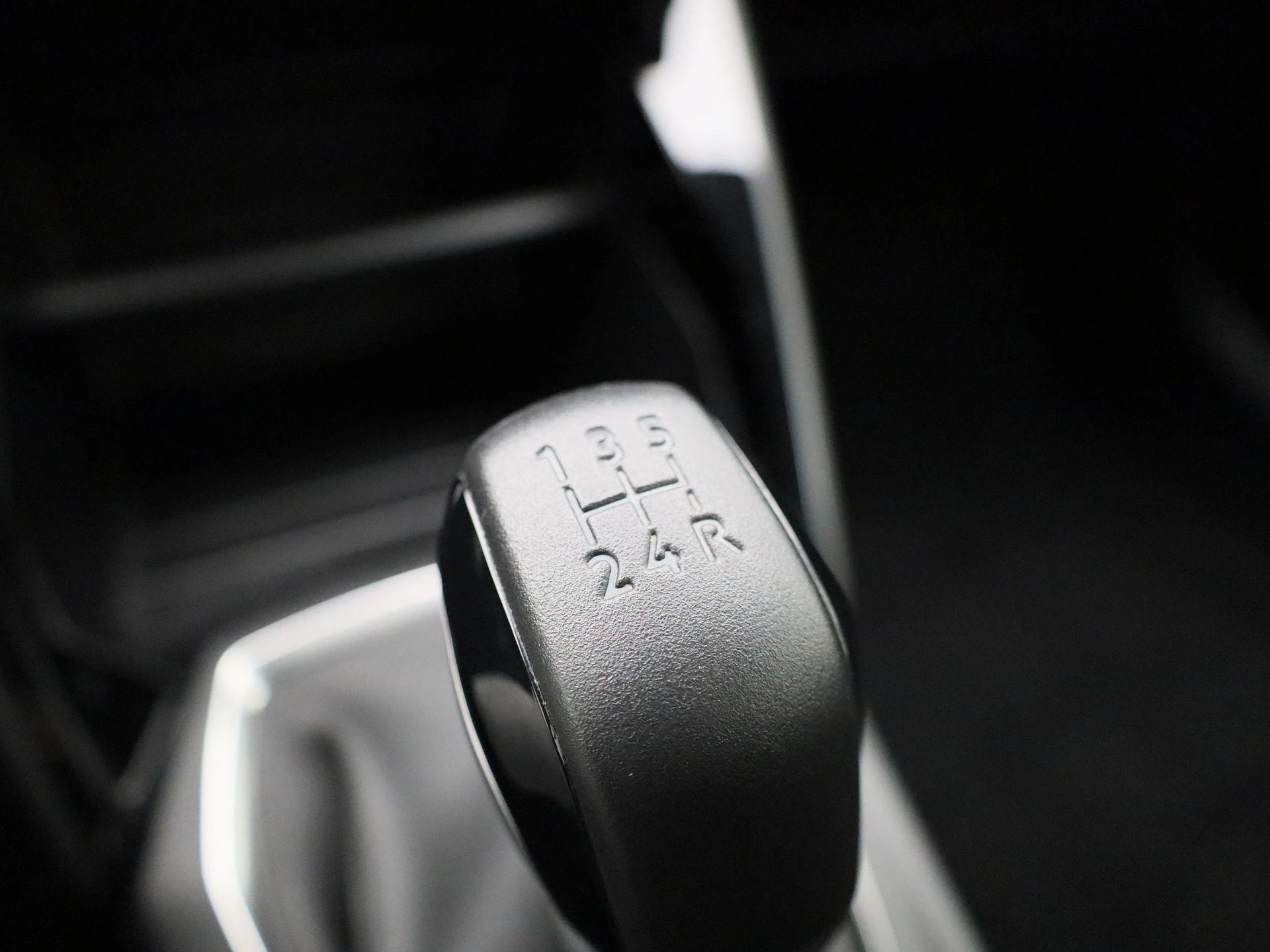 Peugeot-208-image-20