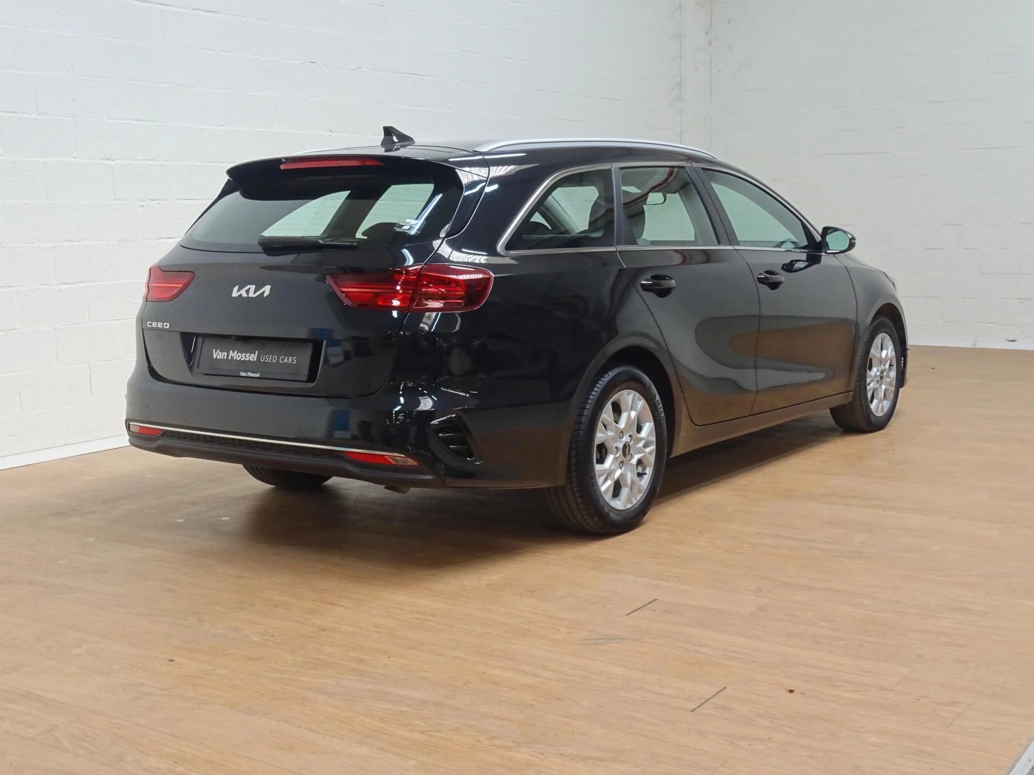 Kia-Ceed Sportswagon-image-4