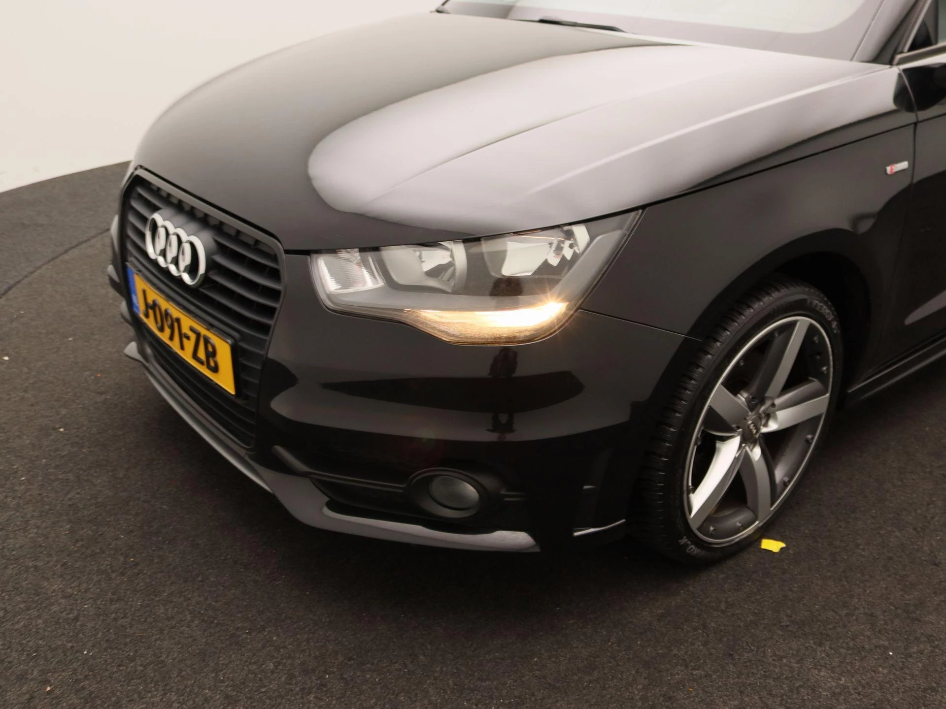 Audi-A1 Sportback-image-16