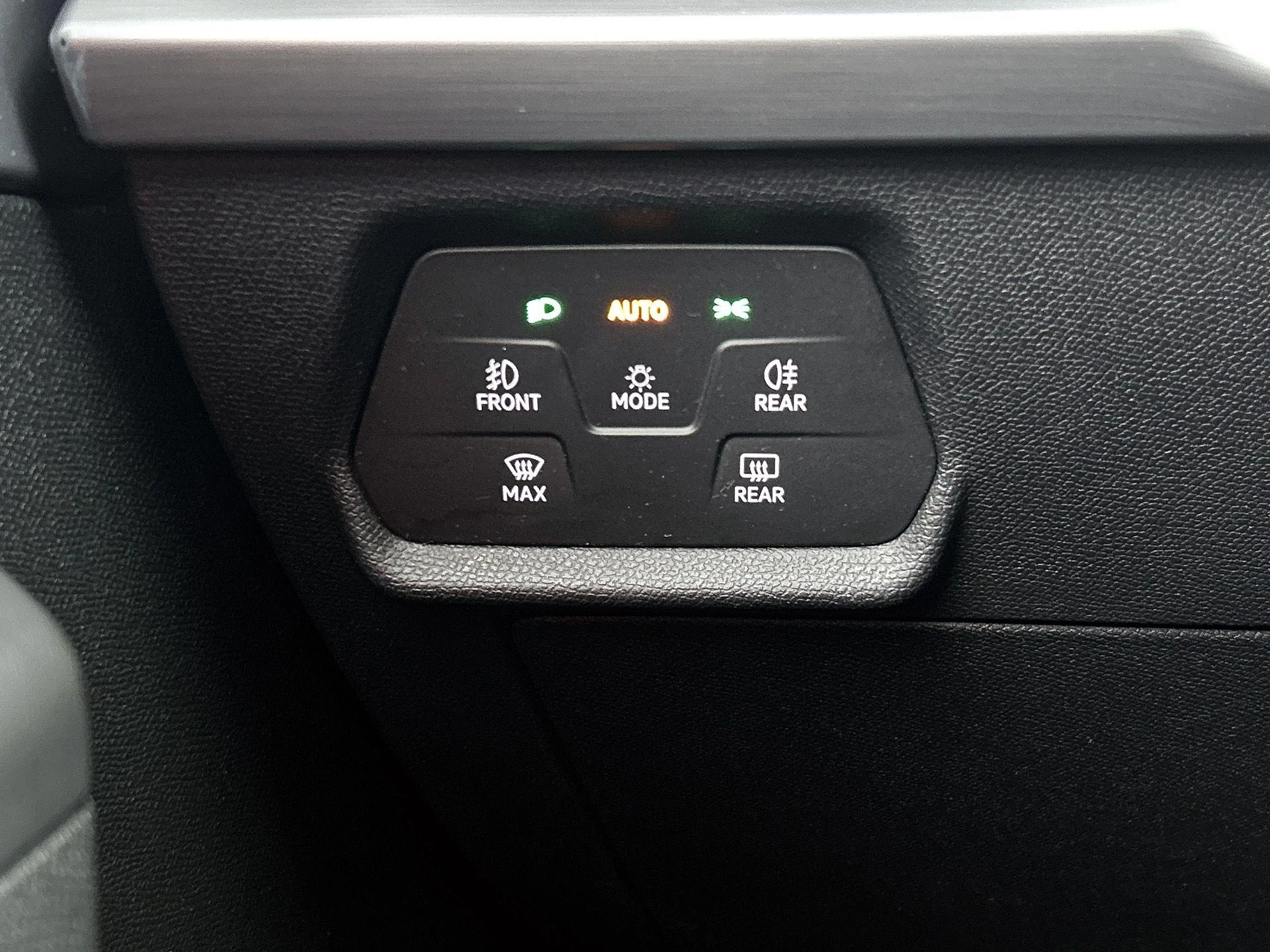 SEAT-Leon-image-17