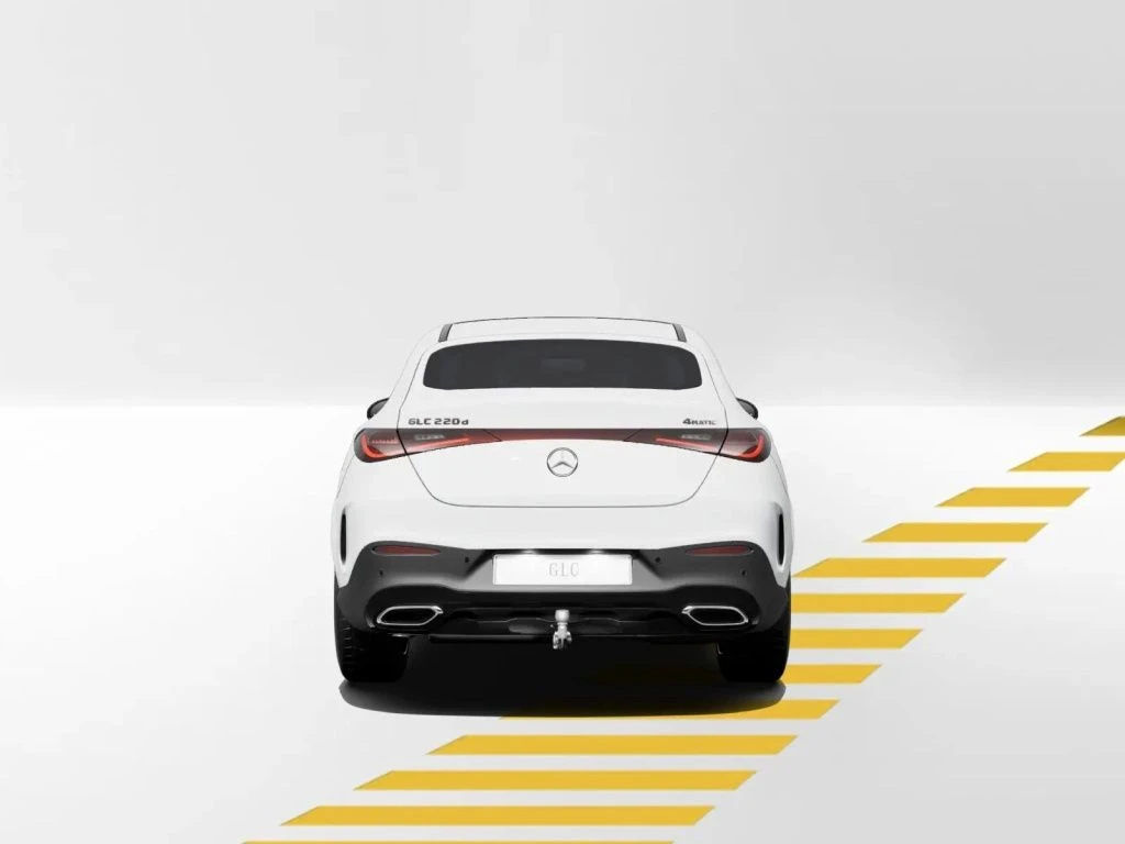 Mercedes-Benz-GLC 220 d-image-5