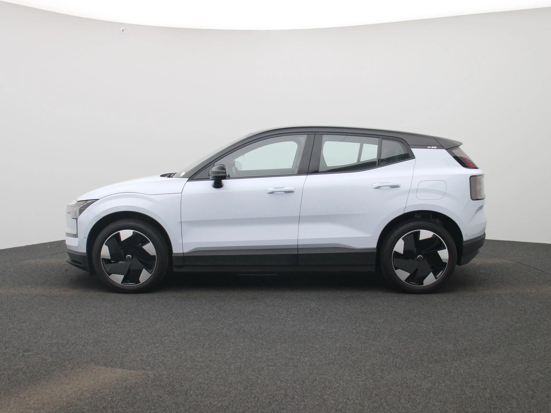 Volvo EX30 Single Motor Extended Range Ultra