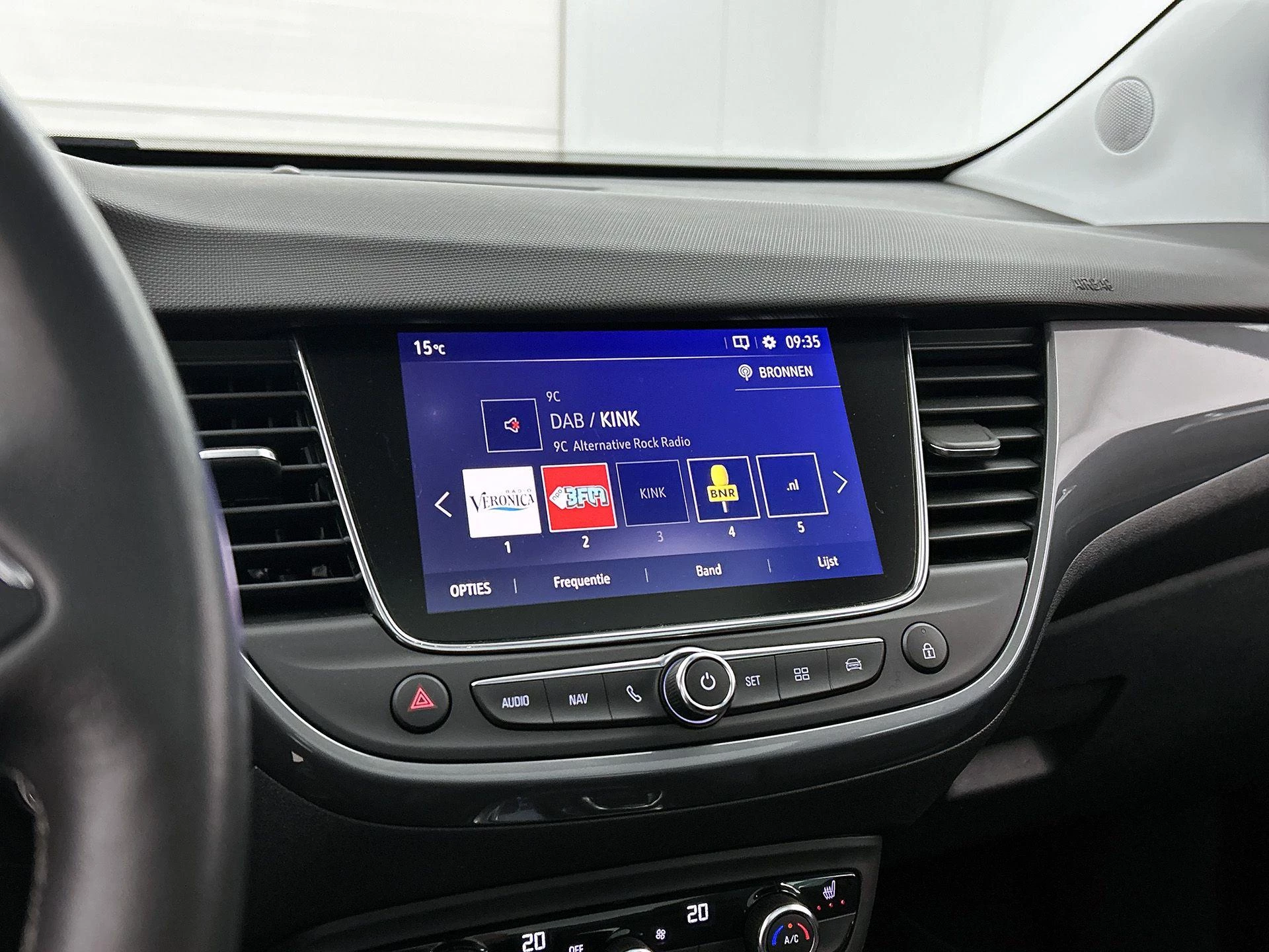 Opel-Crossland-image-6