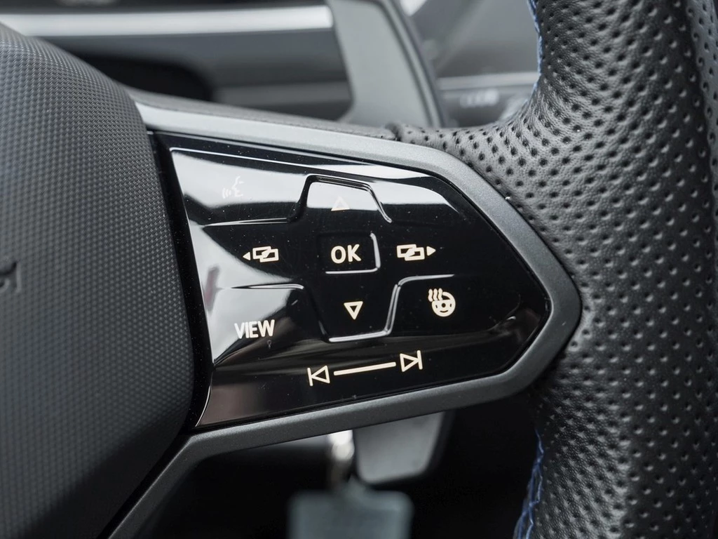 Volkswagen Tiguan R 2.0 TSI DSG 4Motion *Akrapovic*IQ-Light*App-Connect*PDC*360°-Kamera*DCC*ACC