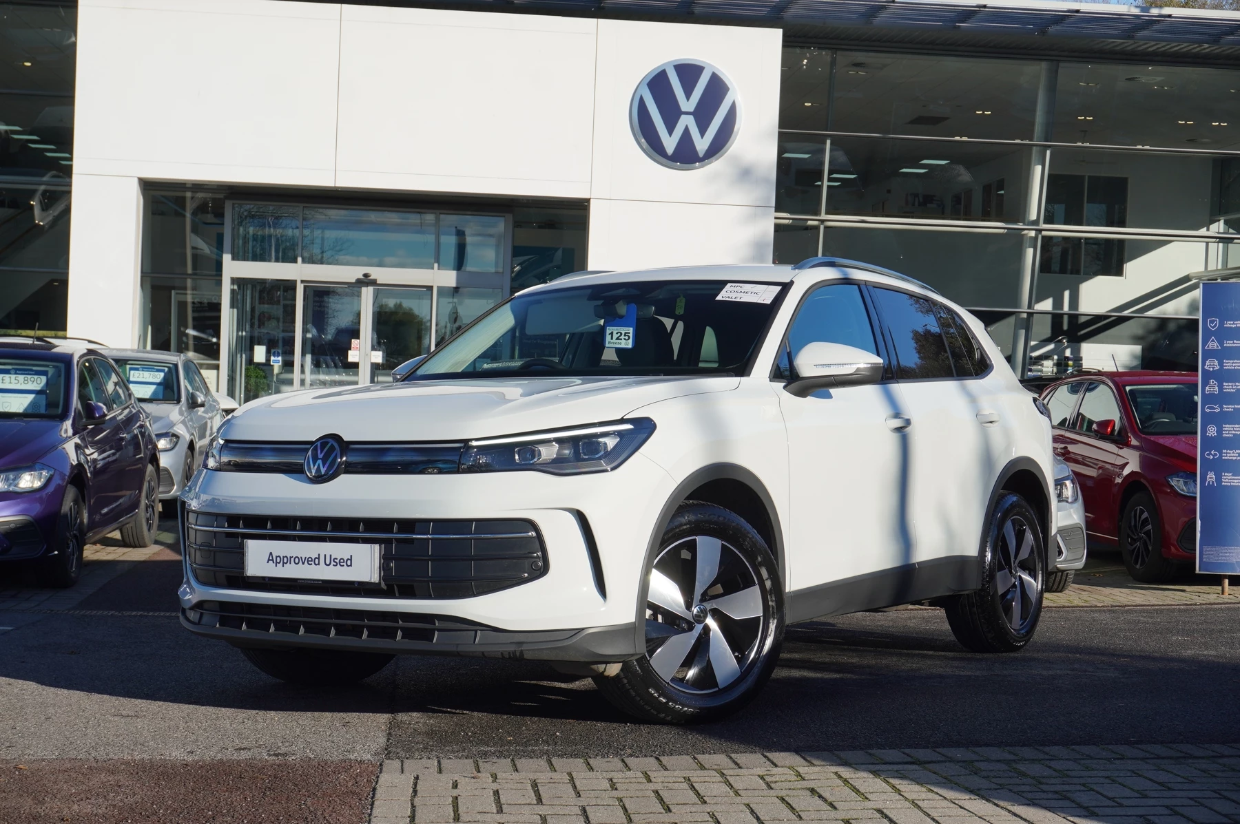 Volkswagen-Tiguan-image-19