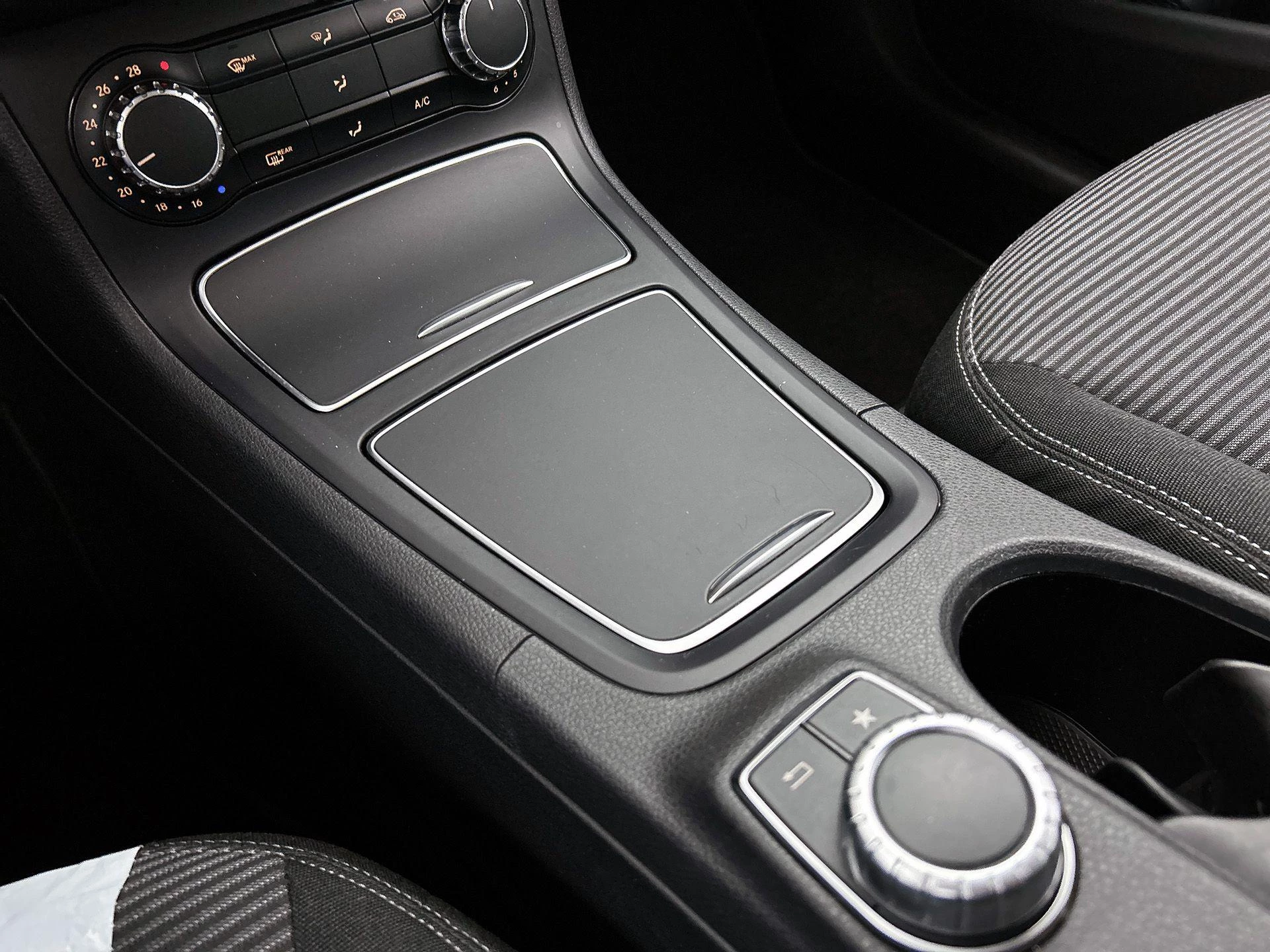 Mercedes-Benz-B-Klasse-image-14