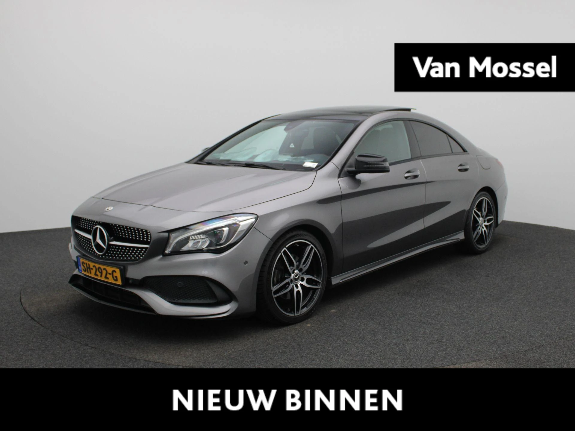 Mercedes-Benz-CLA-image-0
