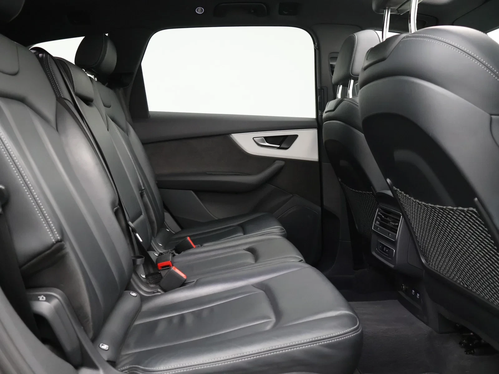 Audi-Q7-image-10