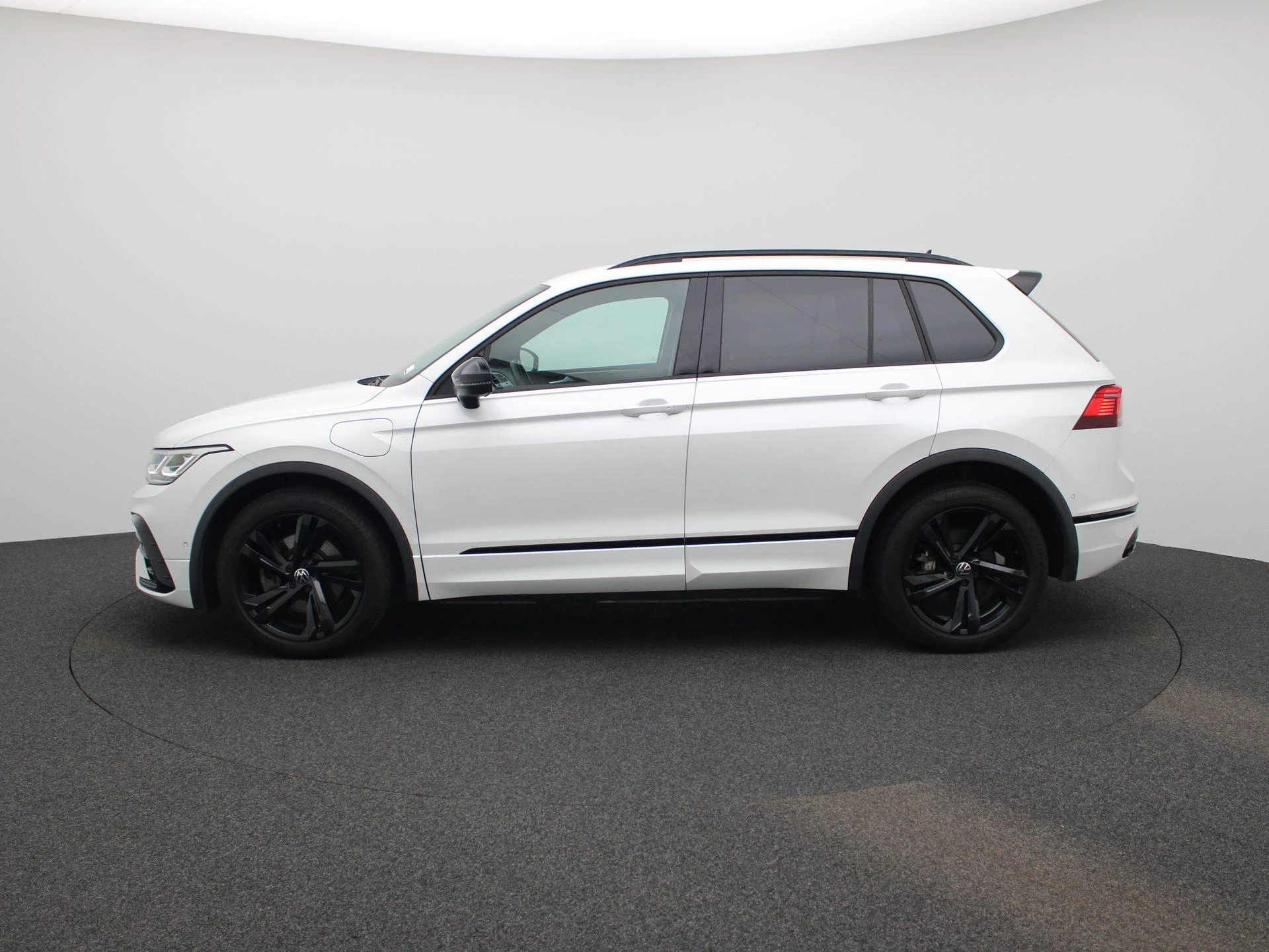 Volkswagen Tiguan 1.4 TSI eHybrid R-Line Business+ 245 PK|